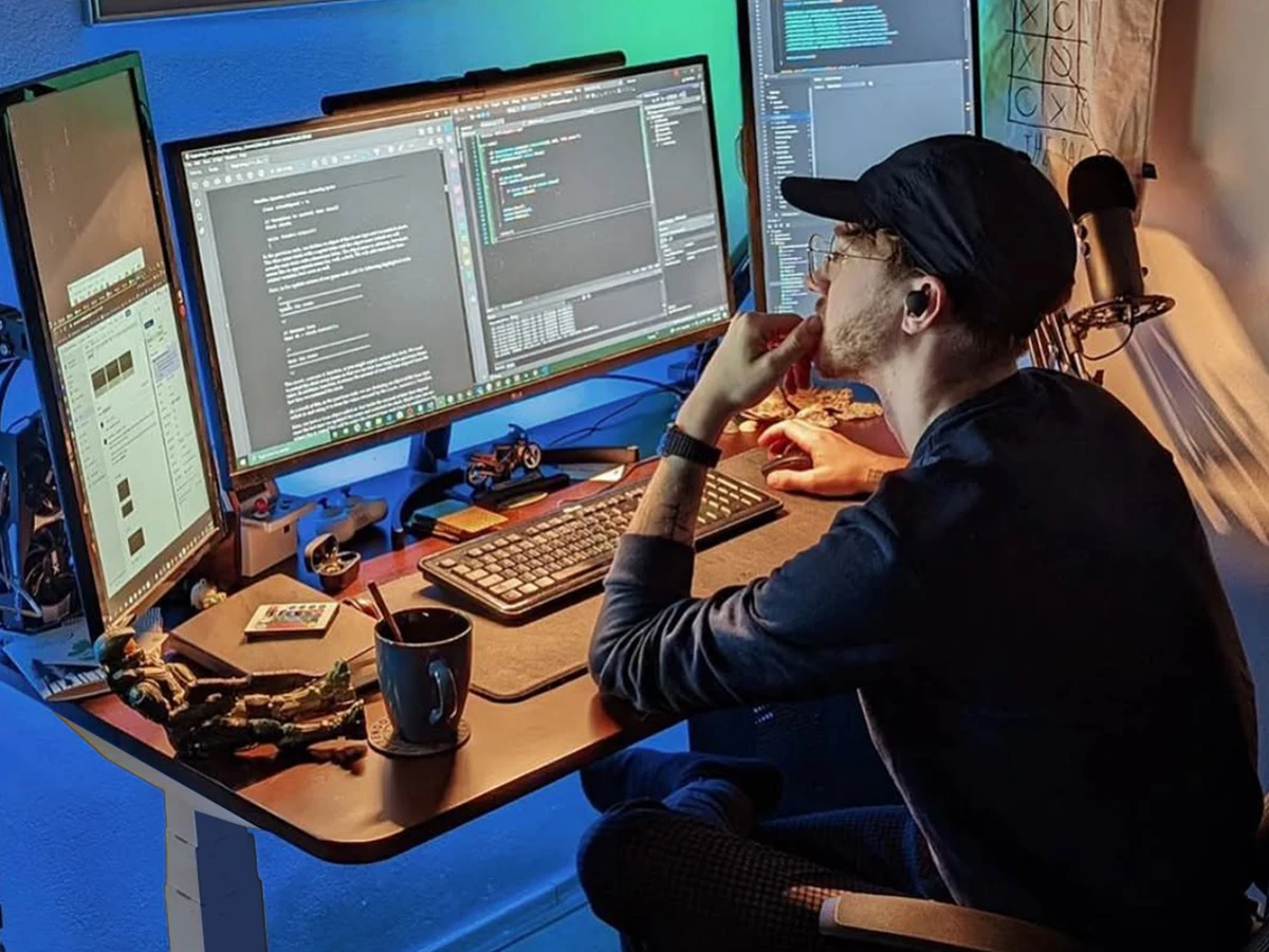 Autonomous Desk 2 Expanse Walnut