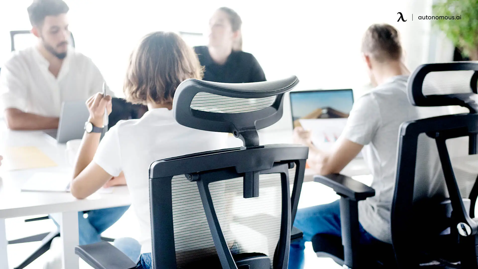 How to choose an office chair based on your needs