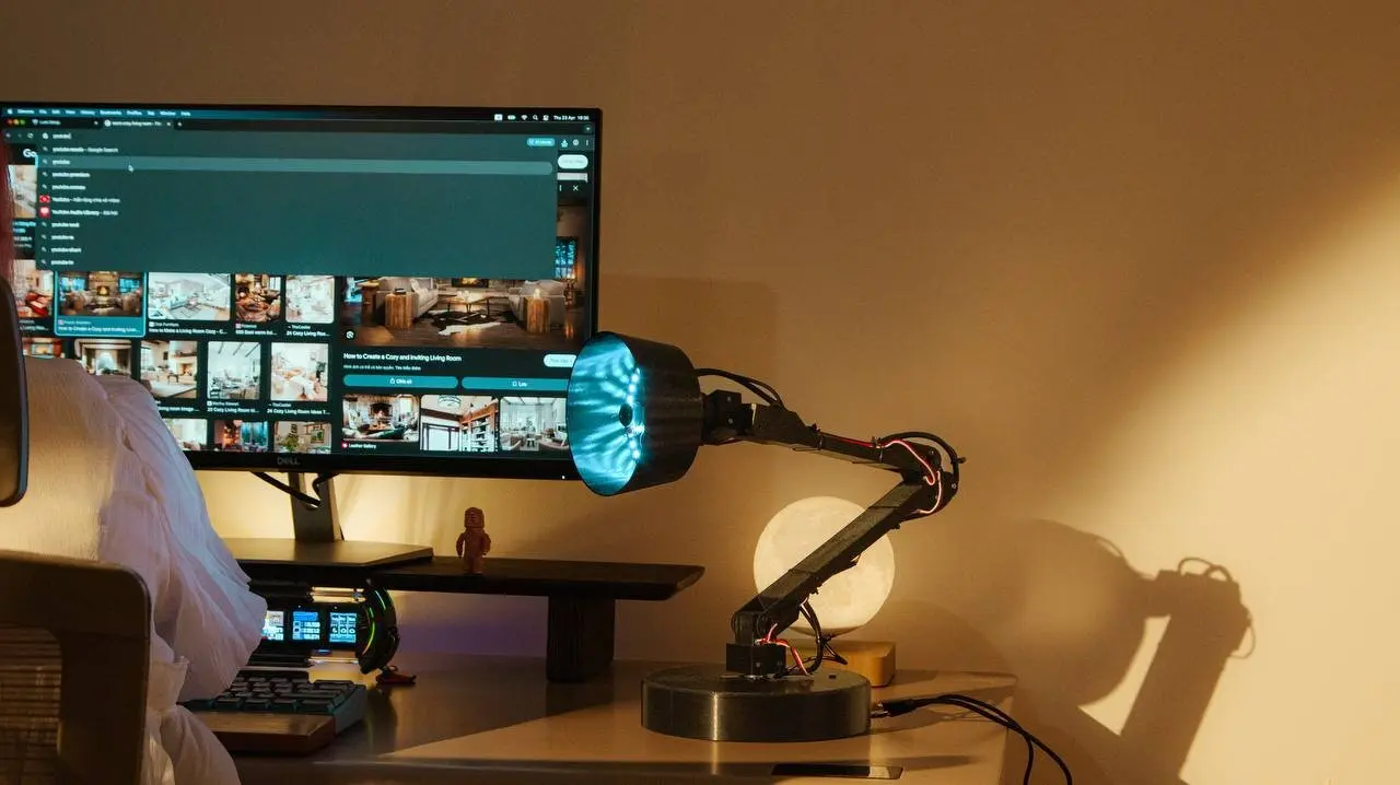 AI Lamp Lumi