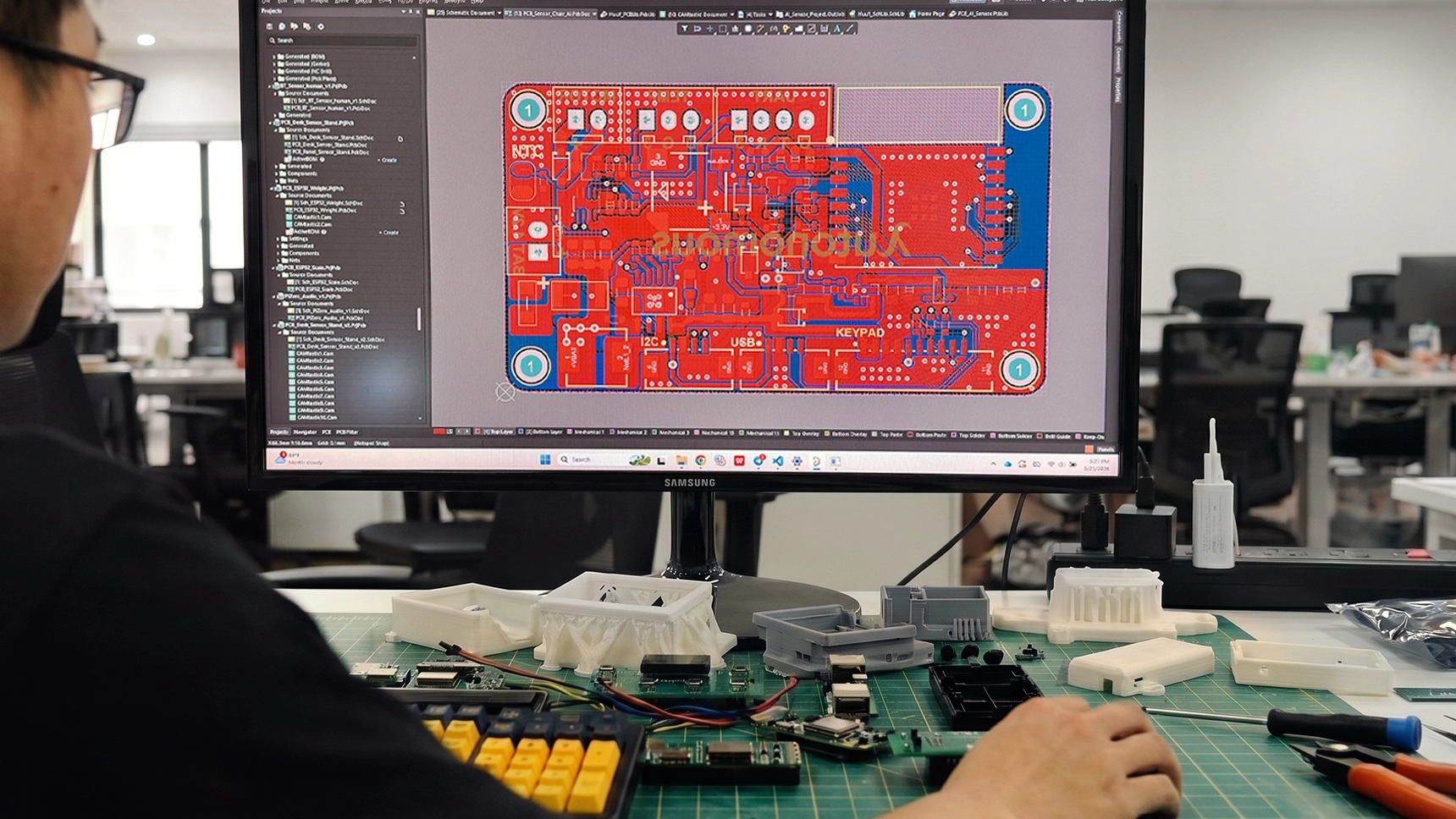 Seven sensors, one keypad: the cognitive-environment engineering behind VibeDesk