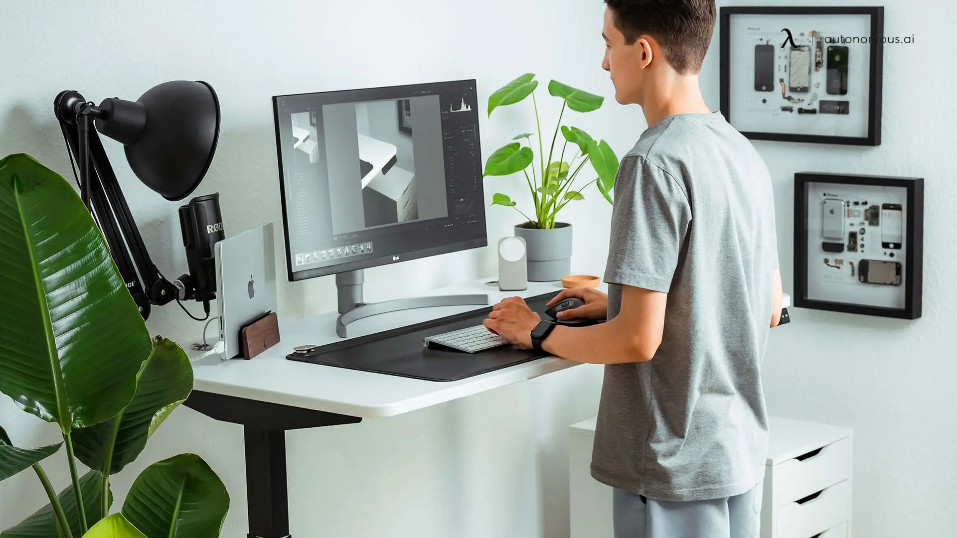 Standing position with vertical laptop stand