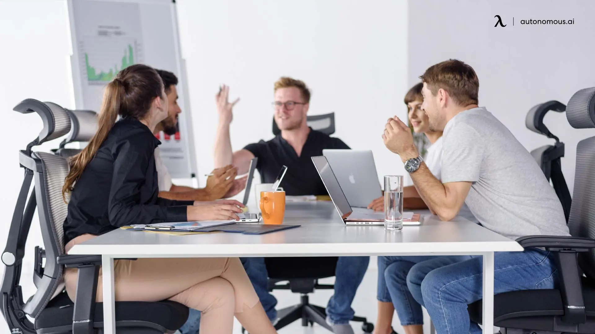 Benefits to Retain Employees Instead of Recruiting New Ones