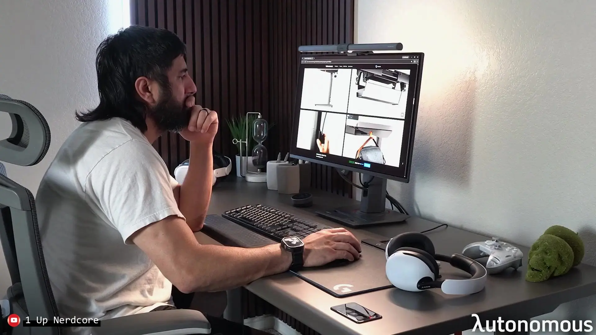 The FLEXISPOT E6 MAX drops to 24.4″, while the Autonomous Desk Pro's lowest setting is 29.5″.