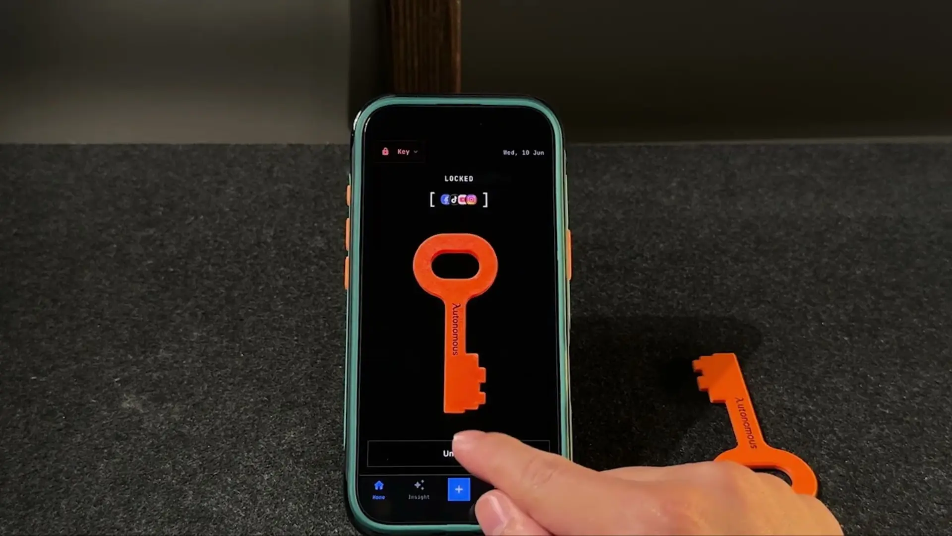 Brick vs Bloom: Which NFC App Blocker Wins in 2026