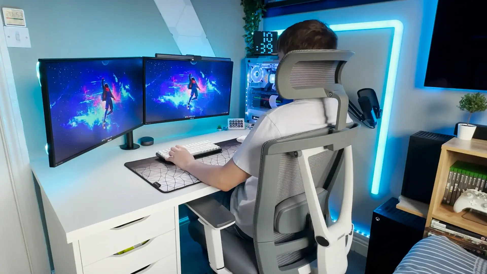 What is the best office chair for a short person?