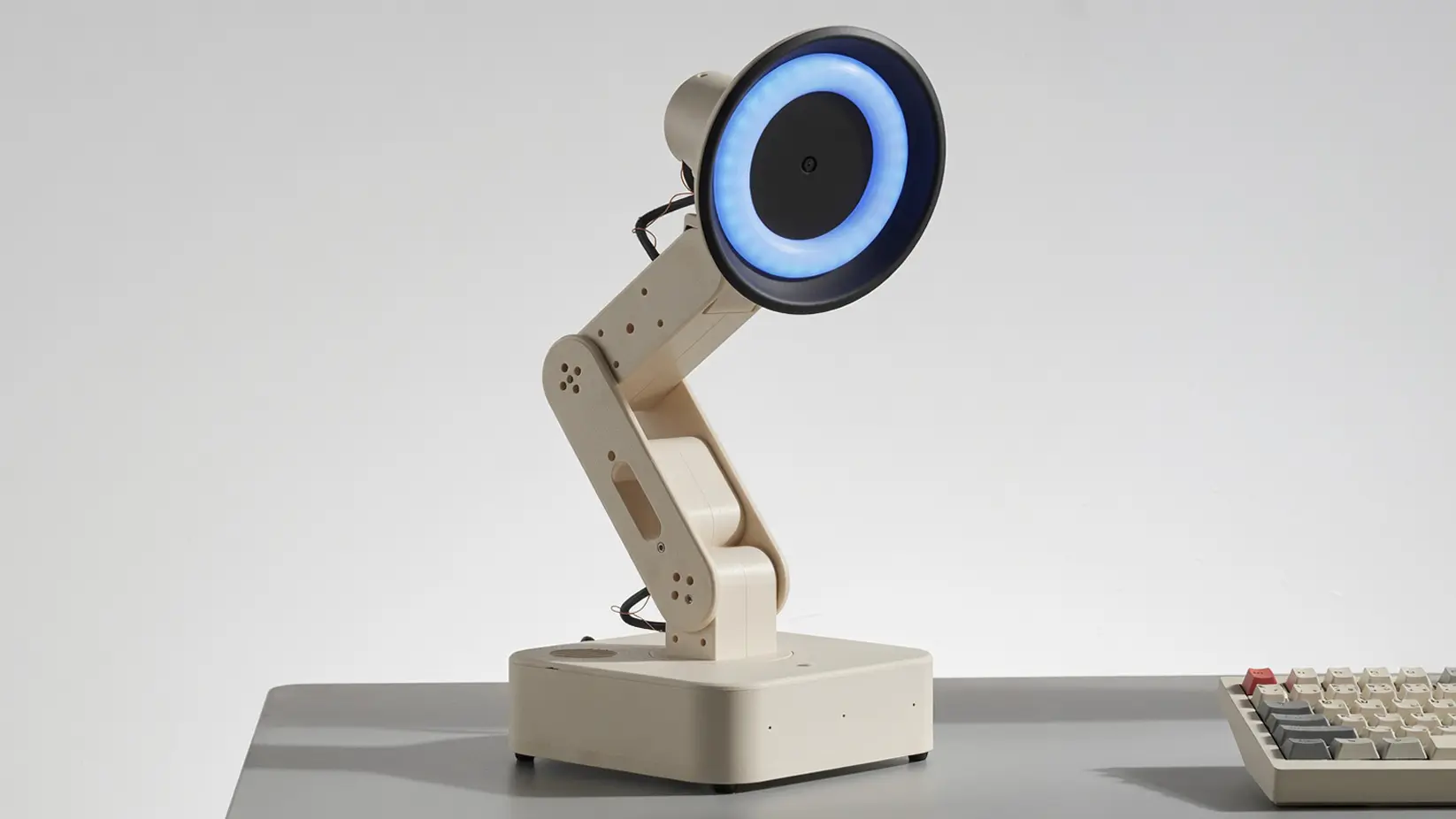 Autonomous Lamp