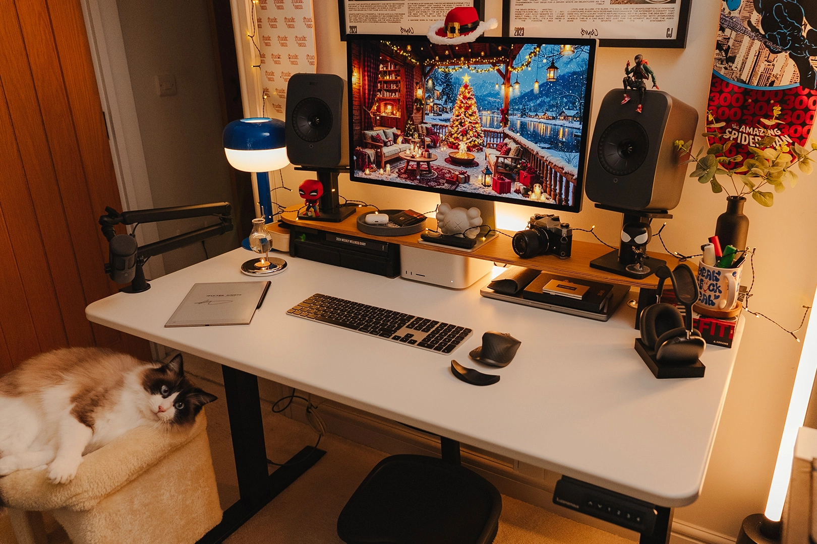 Desk 2