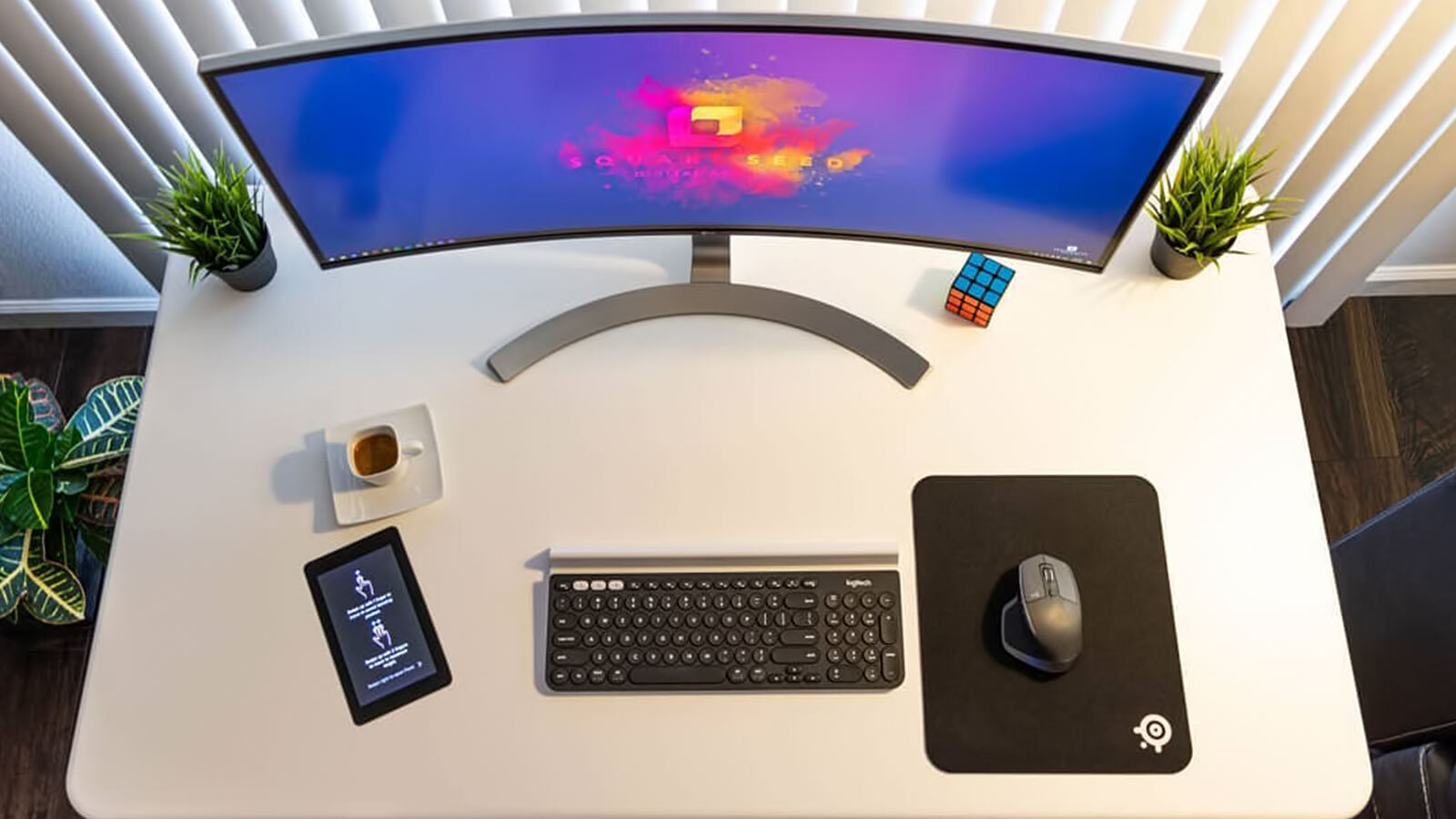 Photo of SmartDesk 2 takes your trading to new height