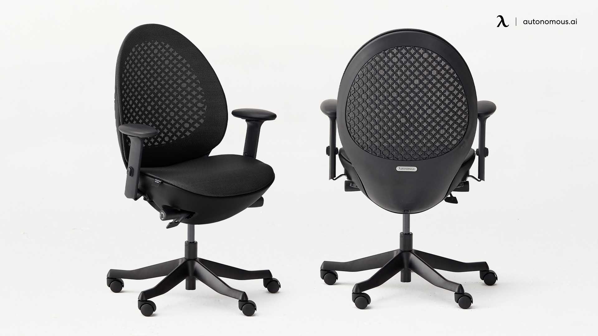 The black ergonomic chair AvoChair