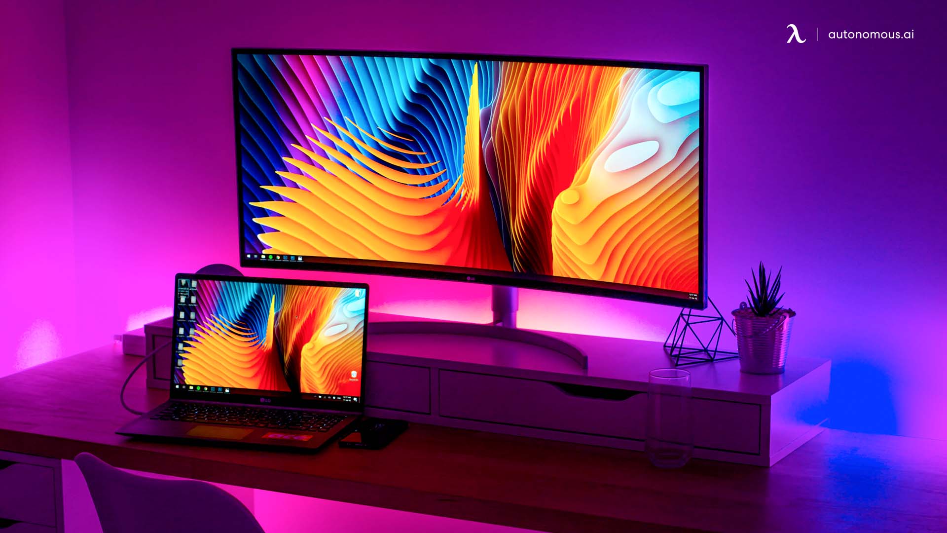 Curved monitors have less distortion.