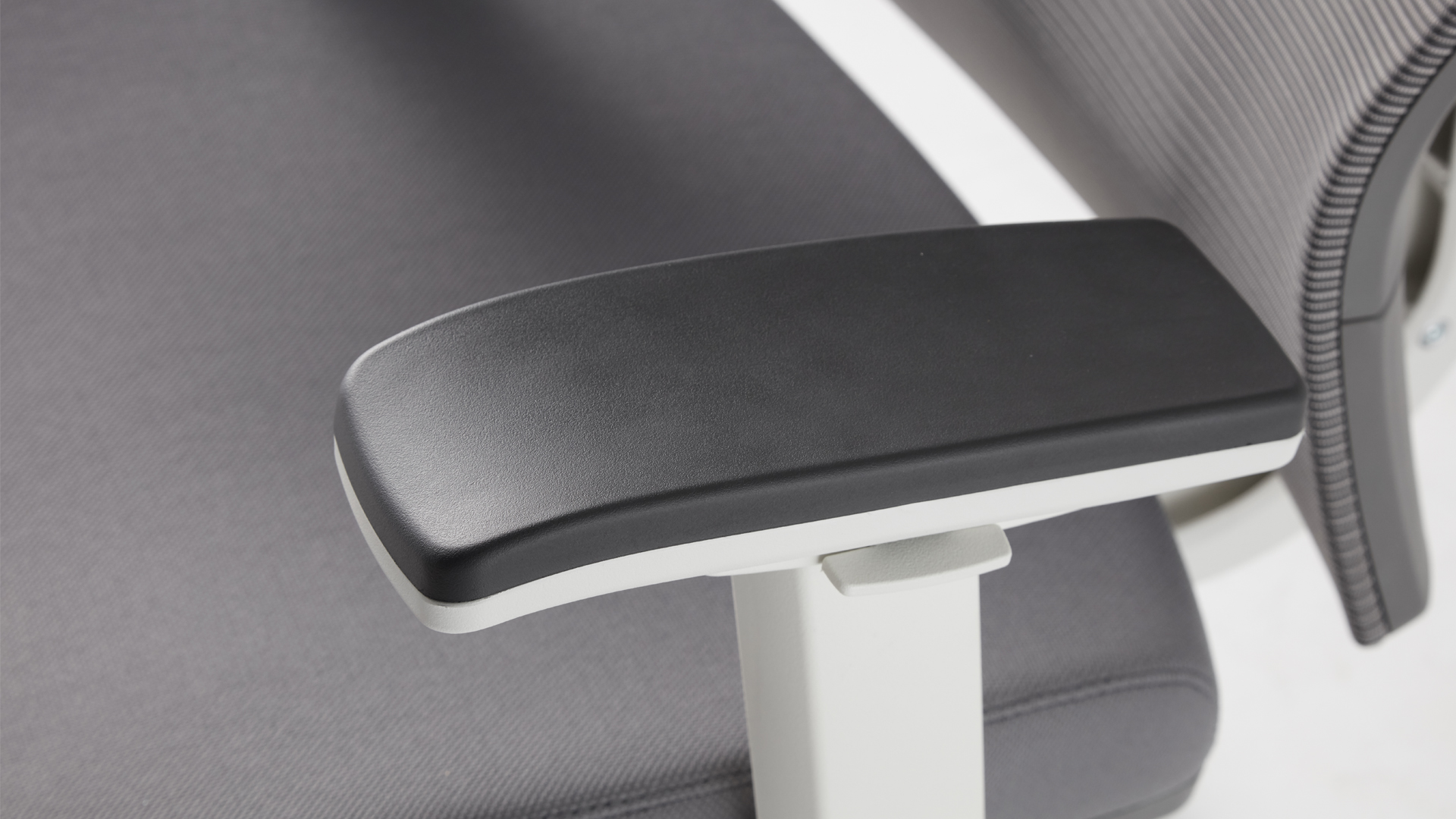 Ergochair 2 The Ergonomic Chair Every Office Needs