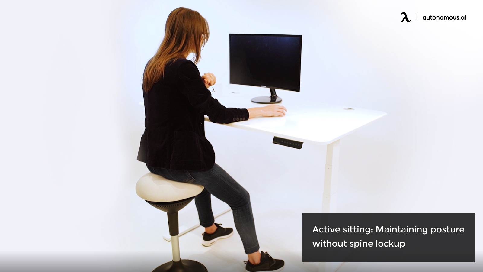 If You Have Problem with Sitting Posture, Try the Curble Chair Now