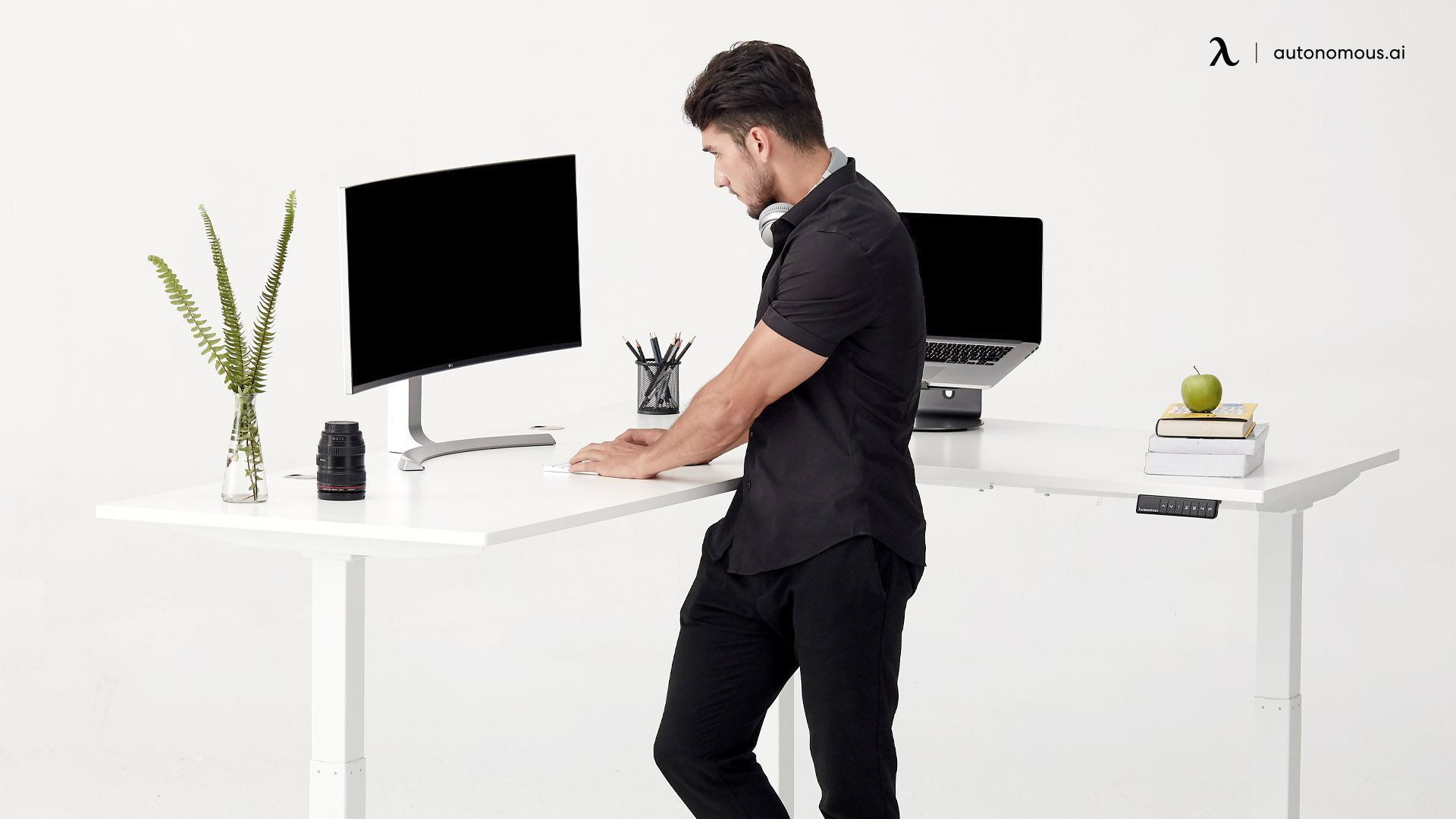The Pros and Cons of Having Standing Desks