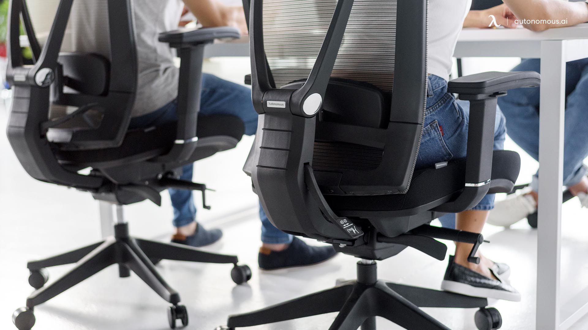what to look for in an office chair