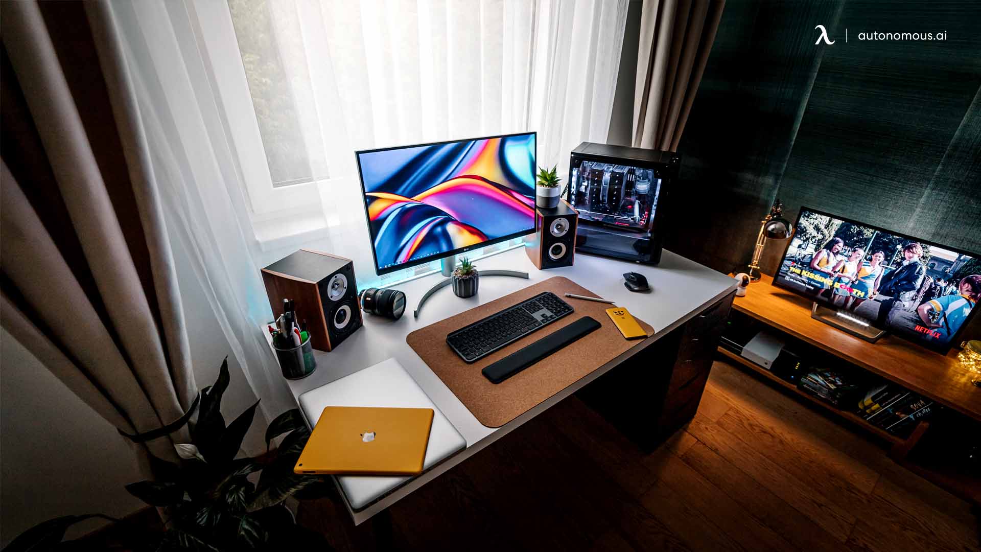 Entire  Studio Setup ON ONE DESK! - Photography Blog Tips - ISO 1200  Magazine