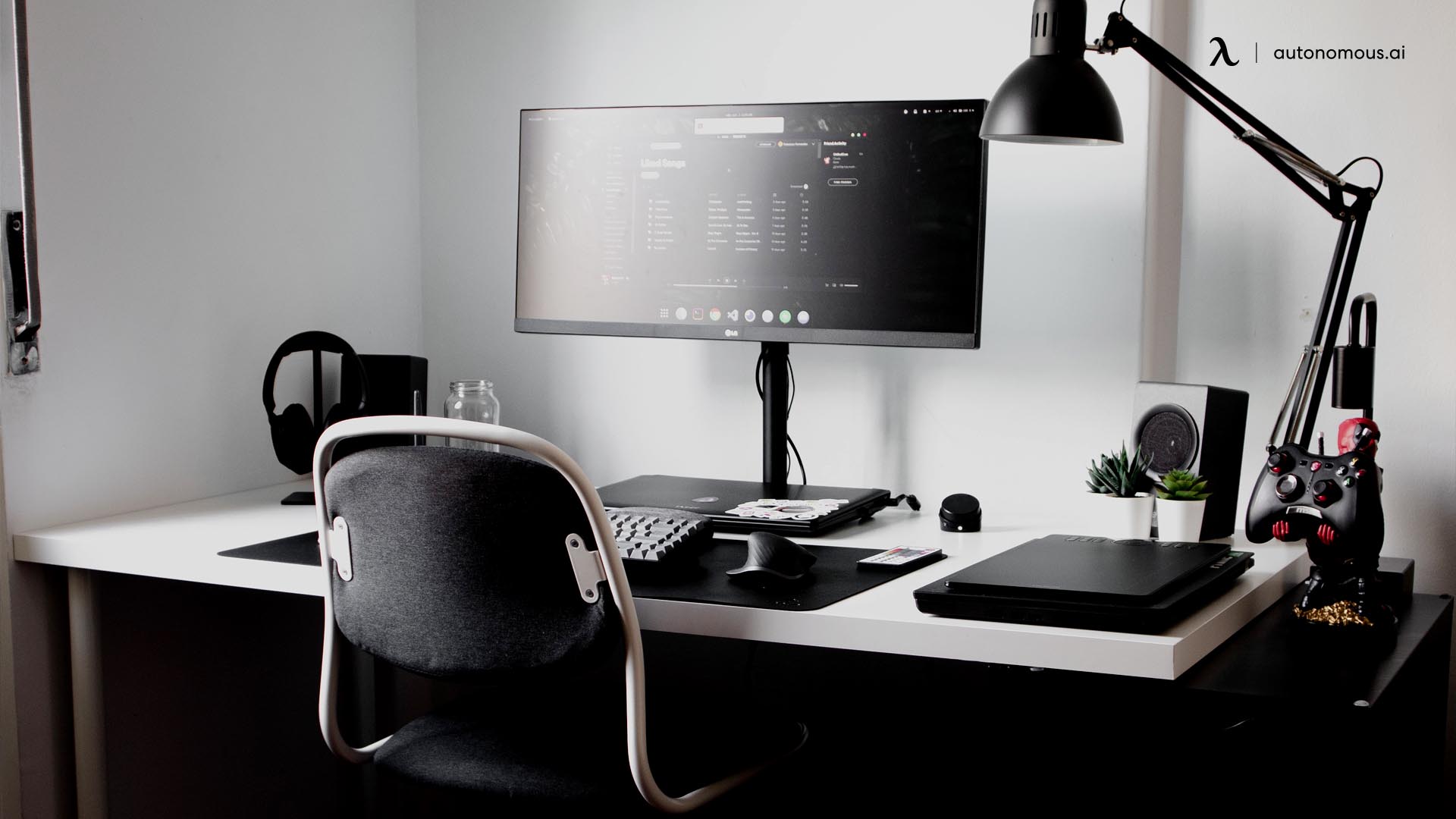 All 25 Black Desk Setup Ideas from Famous Influencers