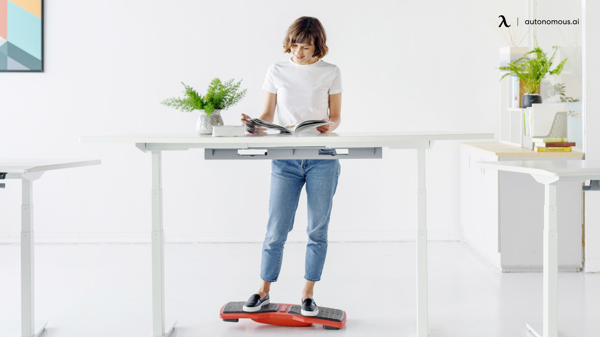 How to Choose the Best Desk Size for Your Workspace