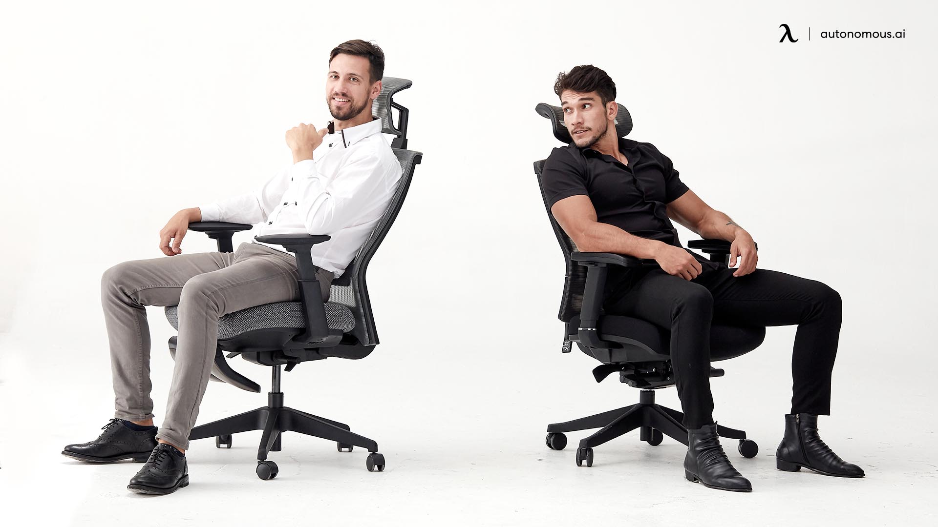 What are the features of an ergonomically designed chair for correct posture ?