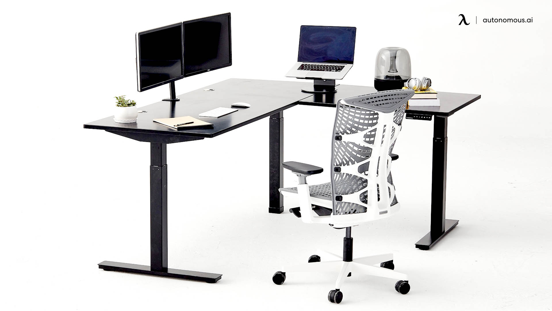 L-Shaped SmartDesk   