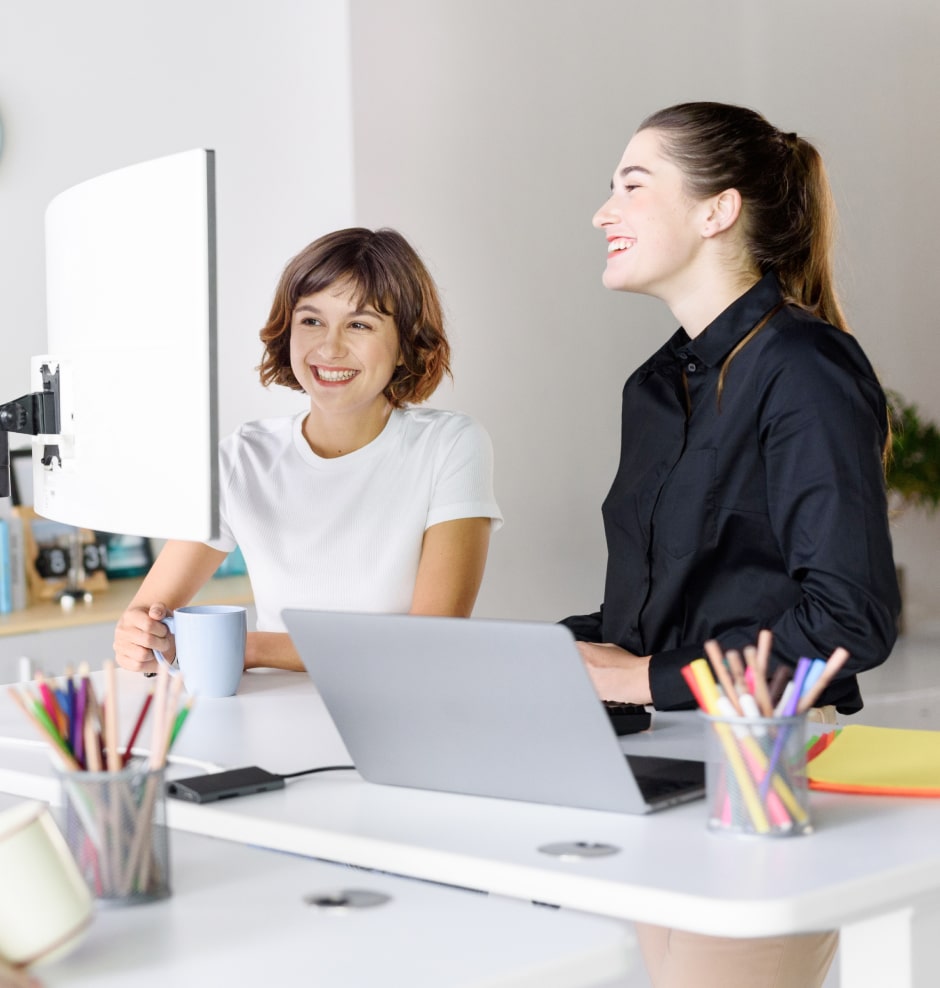 employees-slide-2-big-2x-min925d83f62c.jpg