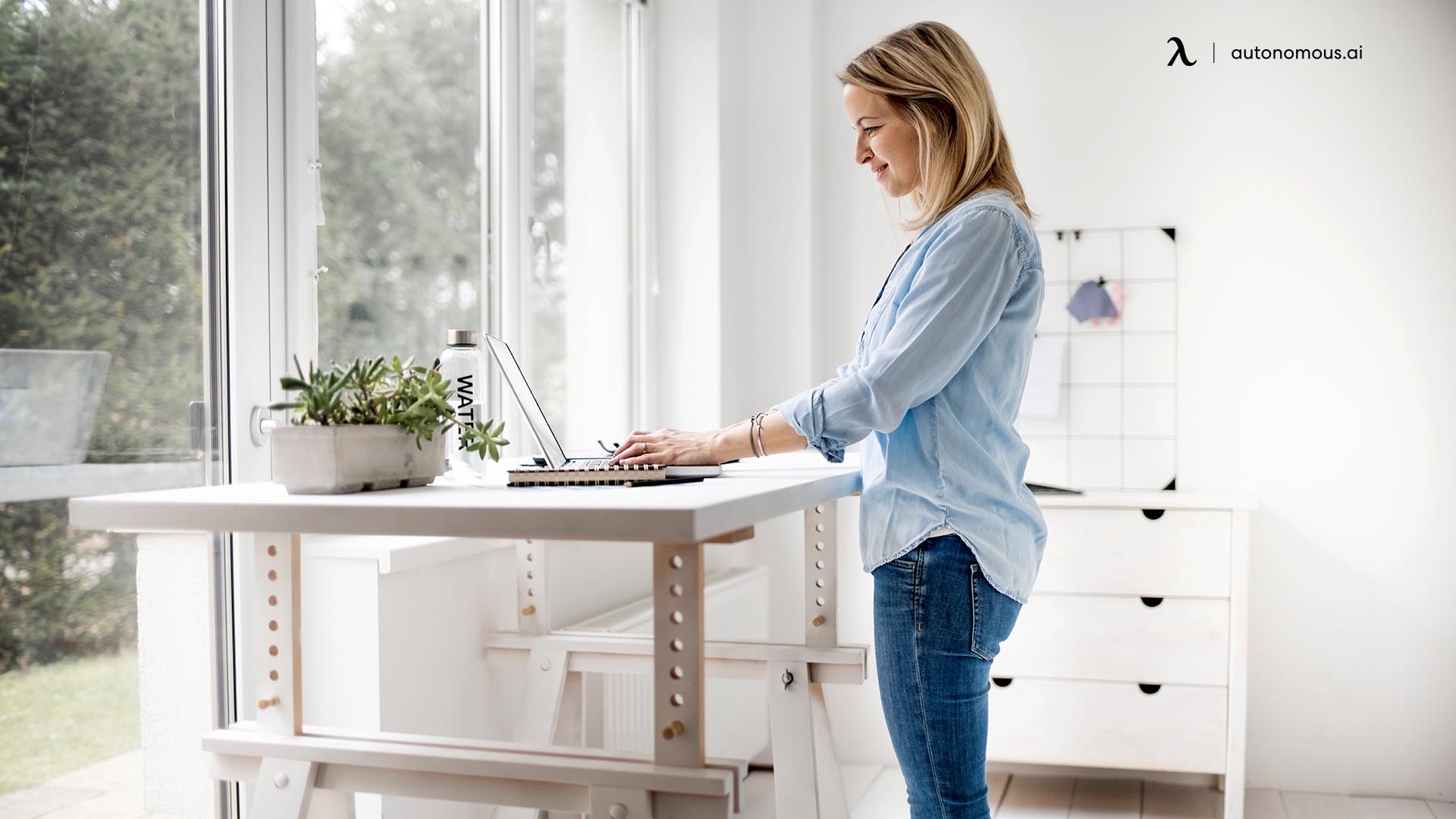 reasons why your standing desk wobble