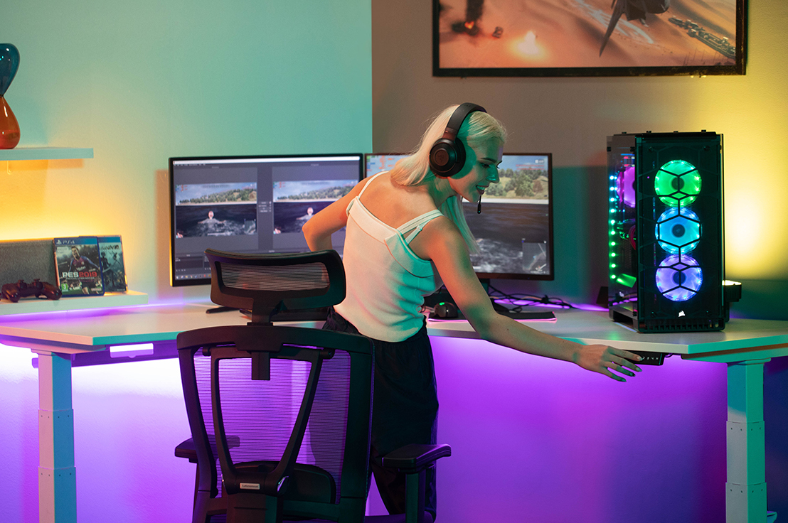 Standing Gaming Desk Best Height Adjustable Gaming Desk For PC