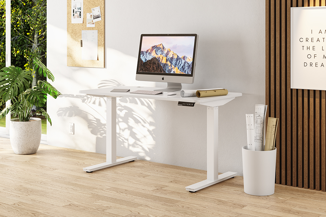 1. The Minimalist Home Office Desk Setup