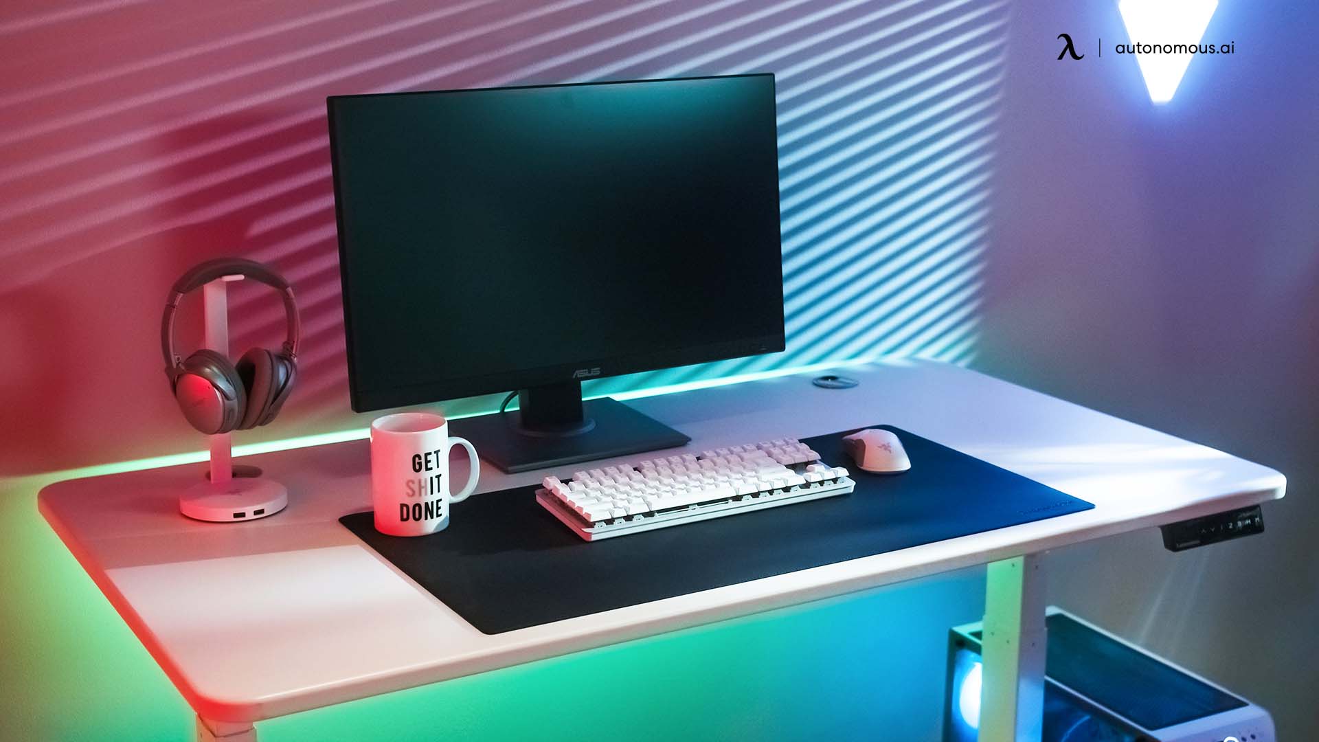 Gaming Desk, EASY UPGRADABILITY – Upgrade your gaming desk with