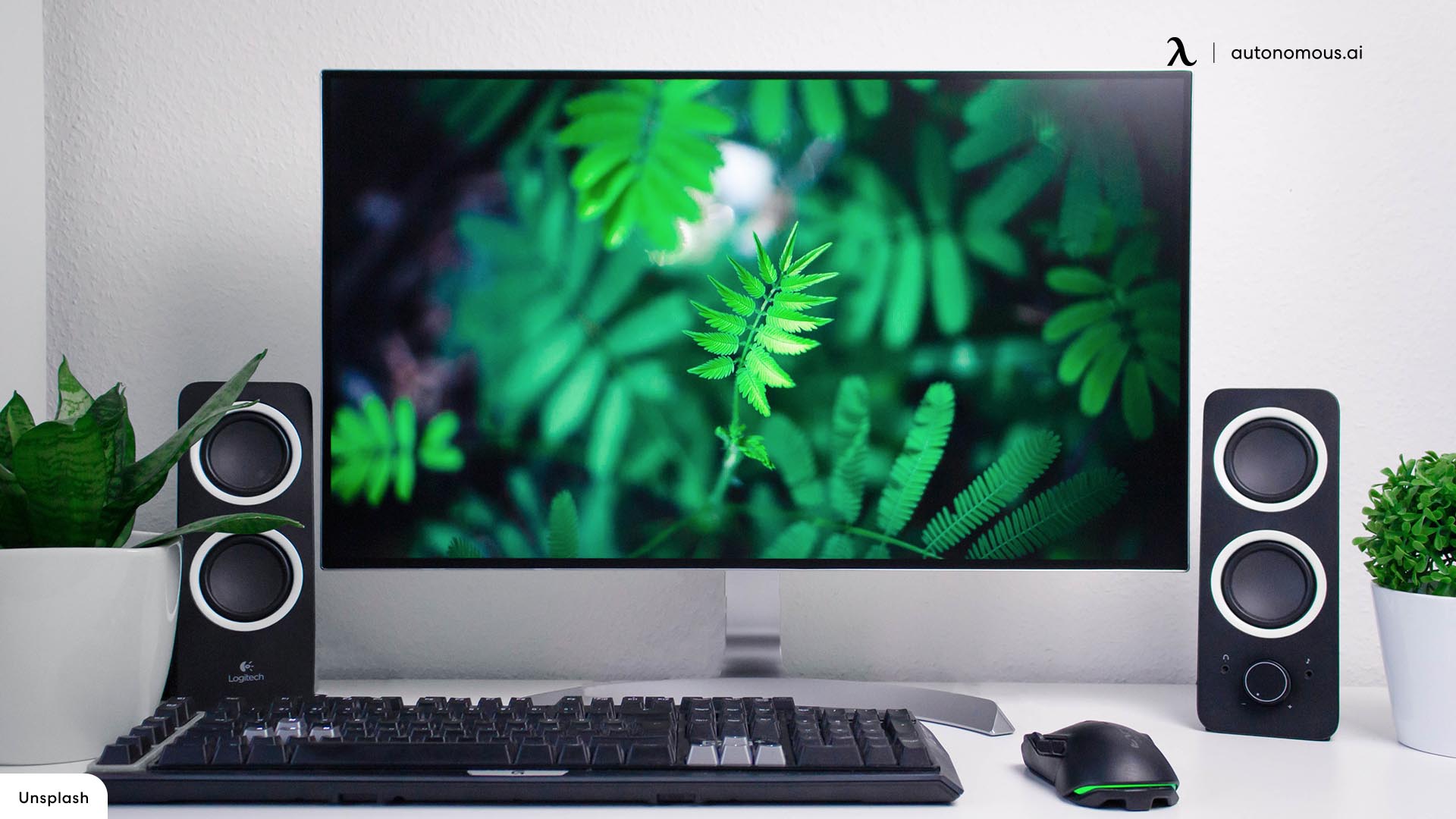 reflect the nature in dark green home office