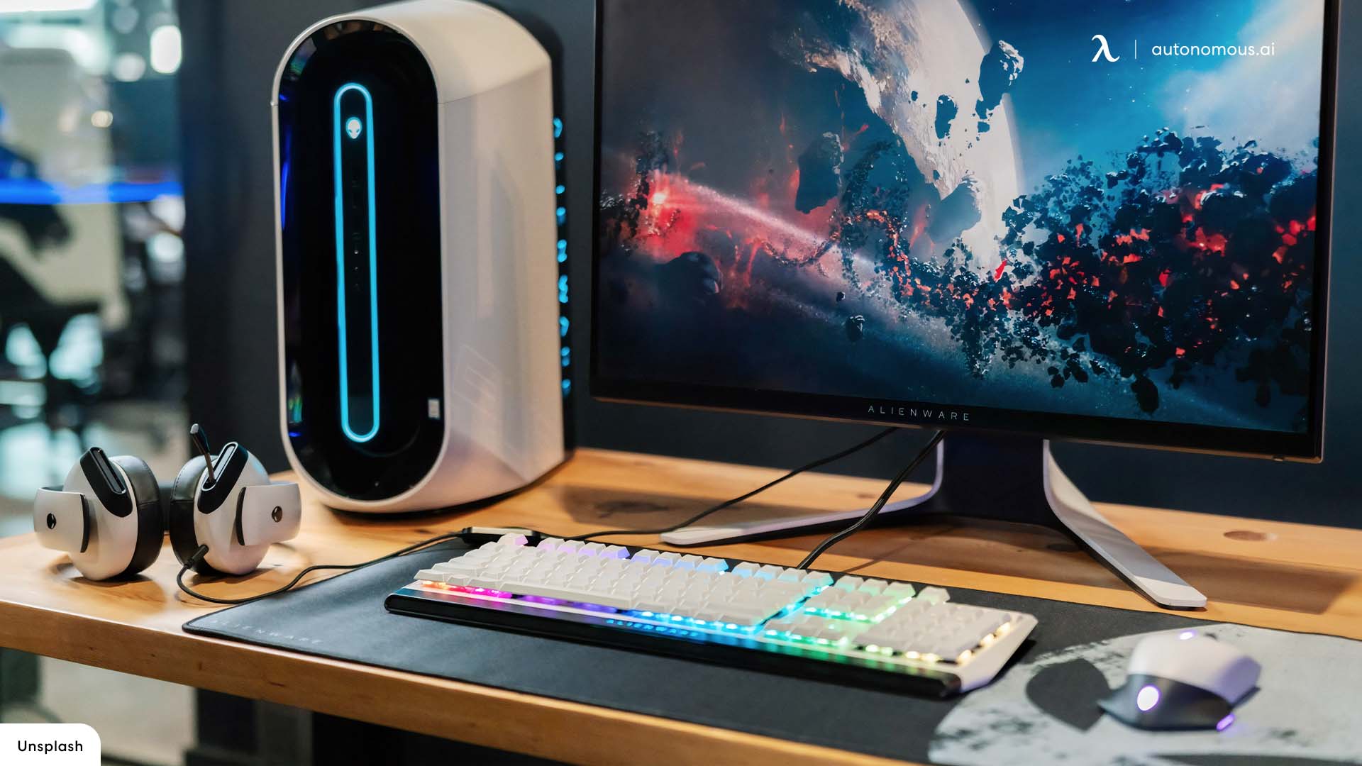 Minimal Setups — This Crazy Gaming Setup Is Worth Nearly $100,000