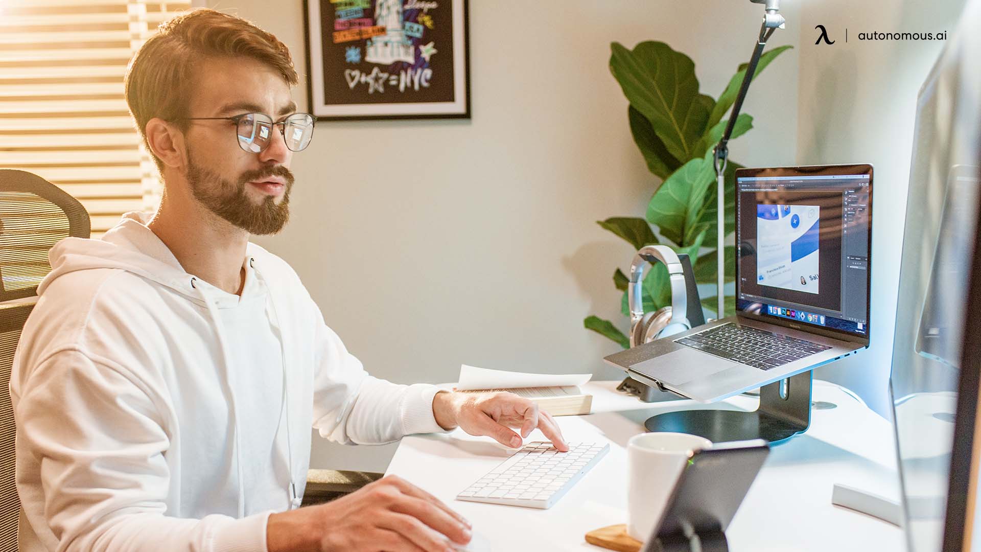 10 Perfect Office Desk Setup Ideas and Tips (2023)