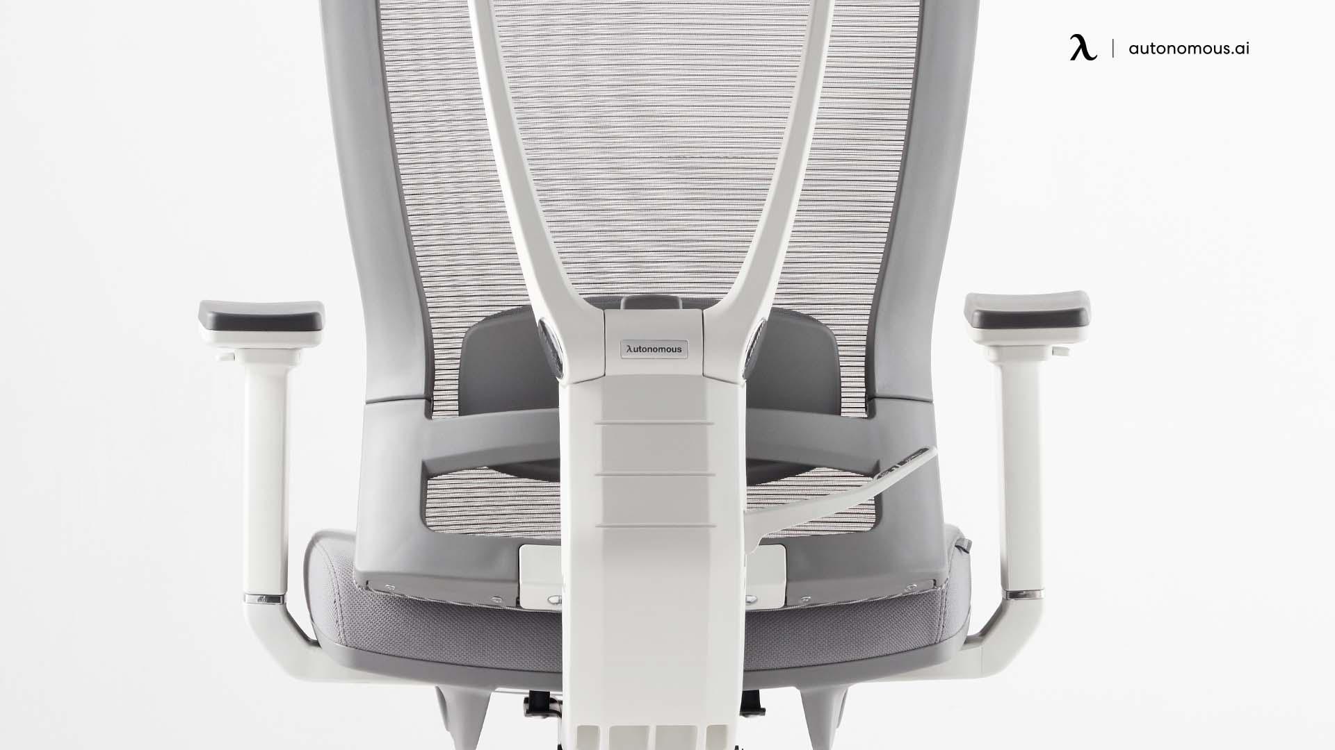 Built-in or Additional Lumbar Support on Chairs?