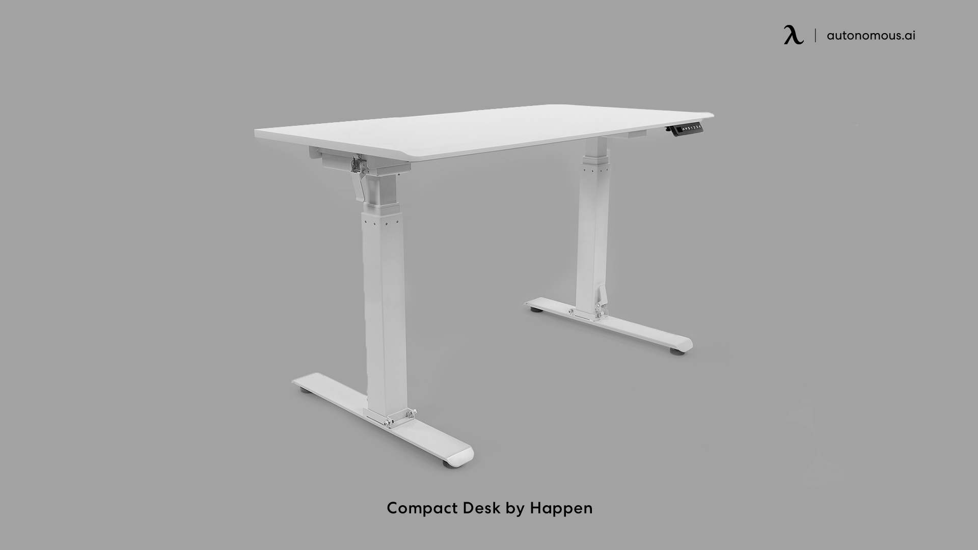 compact gaming desk by Happen