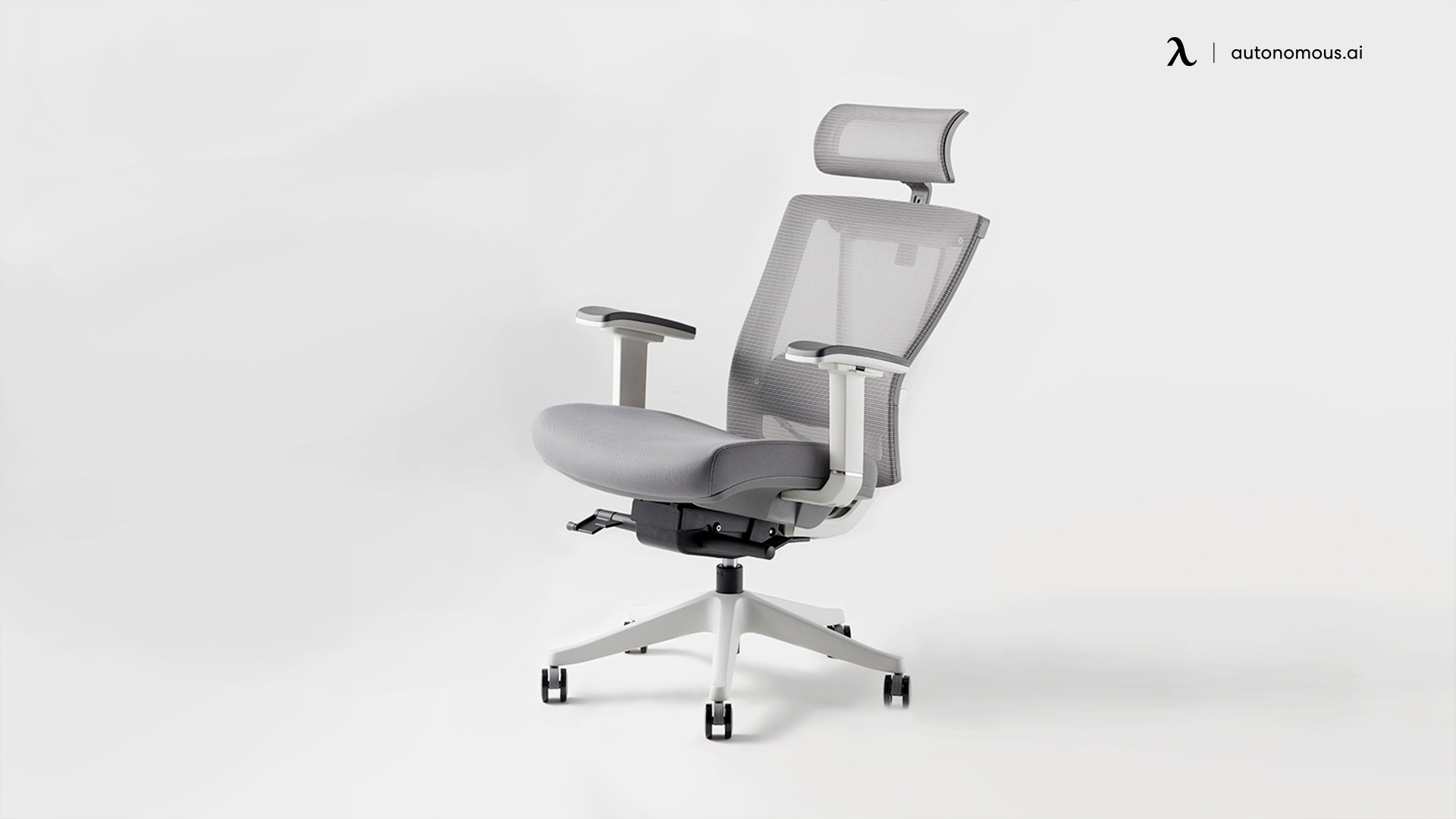 Ergonomic White Office Chairs white desk accessories