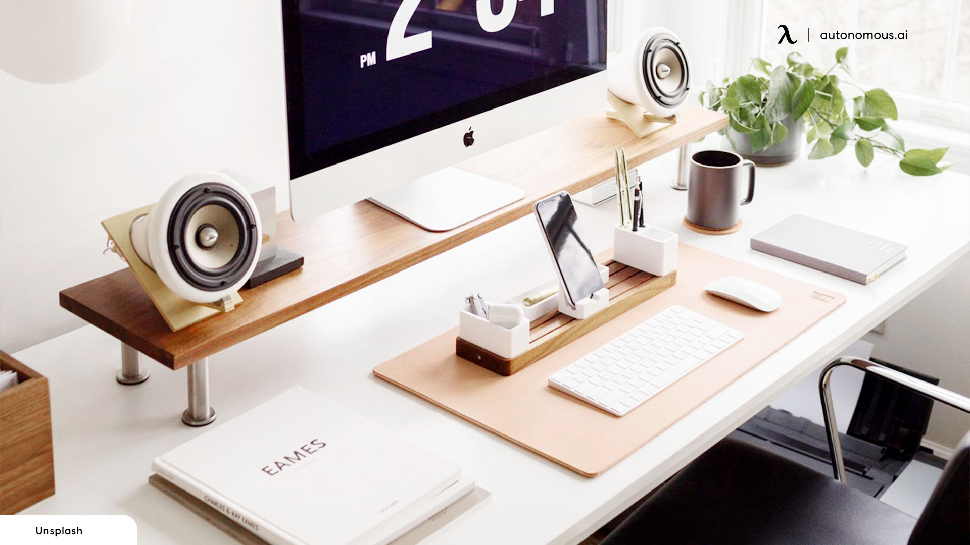 Career feng shui desk