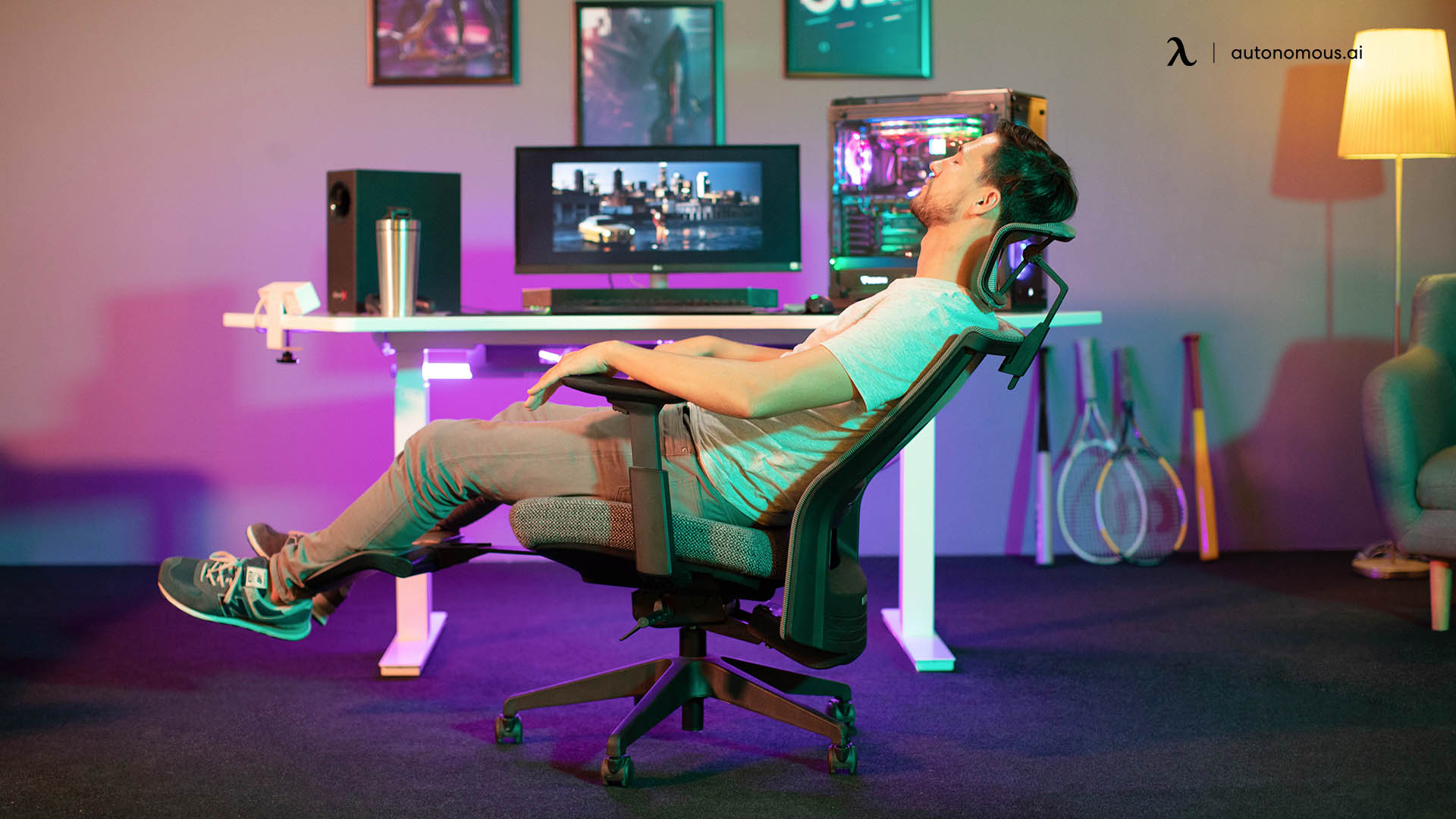 ErgoChair Core ergonomic gaming chair with footrest
