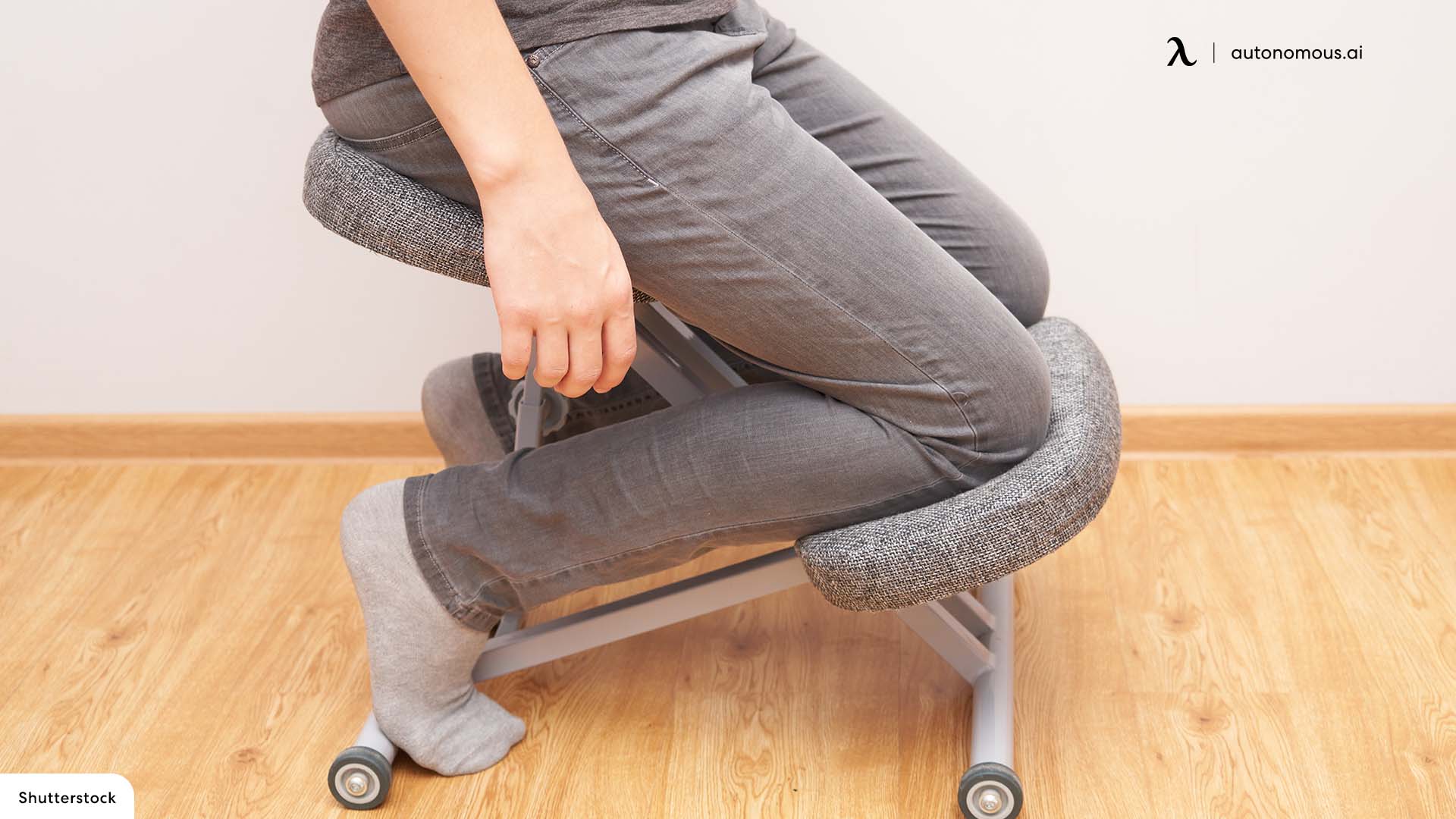 kneeling chair benefits and Cons