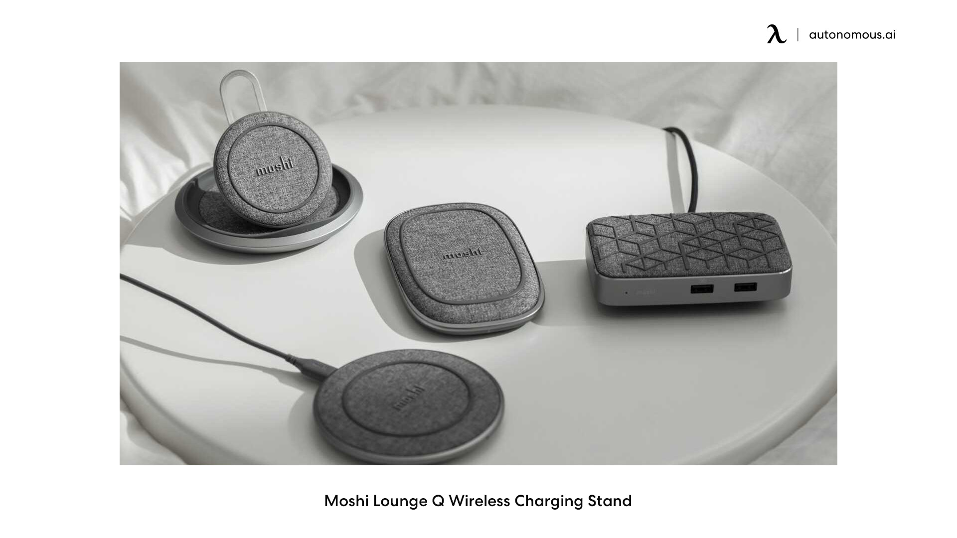 Moshi Lounge Q Wireless Charging Stand