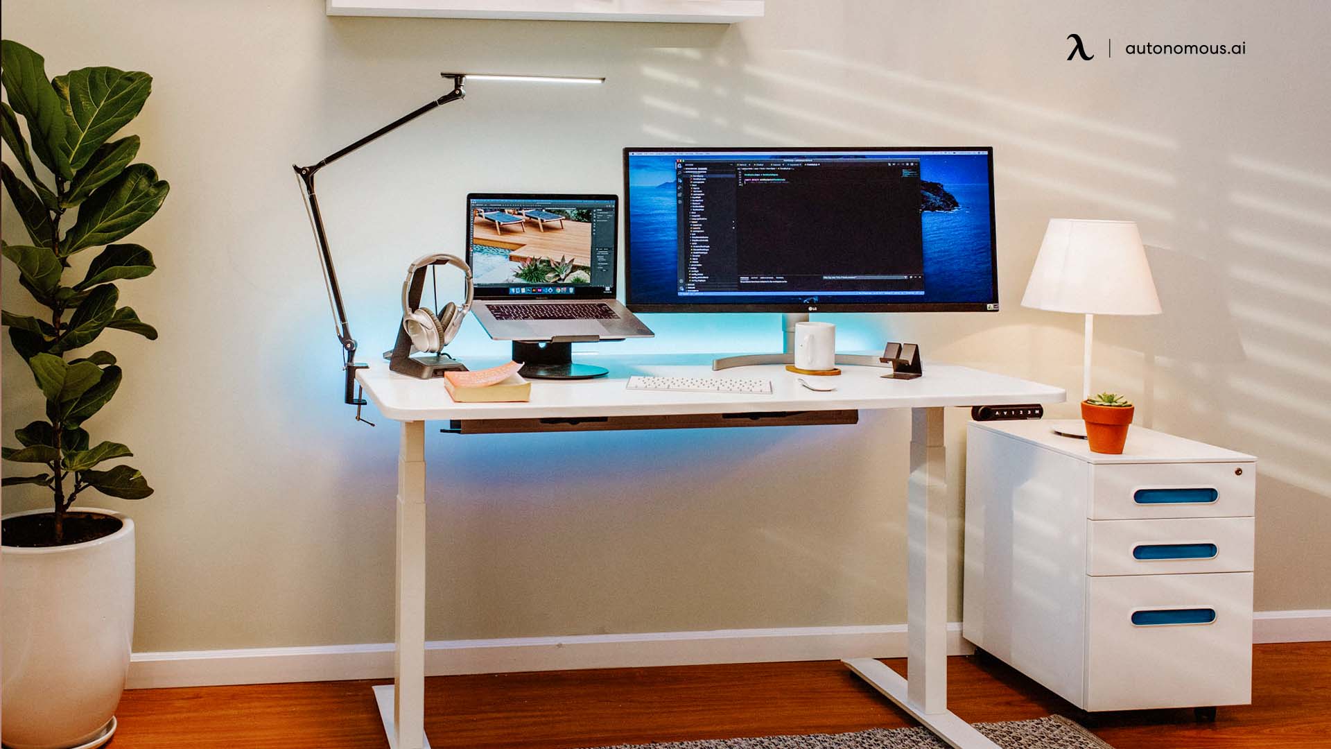 Invest in a good desk for cute gaming setup