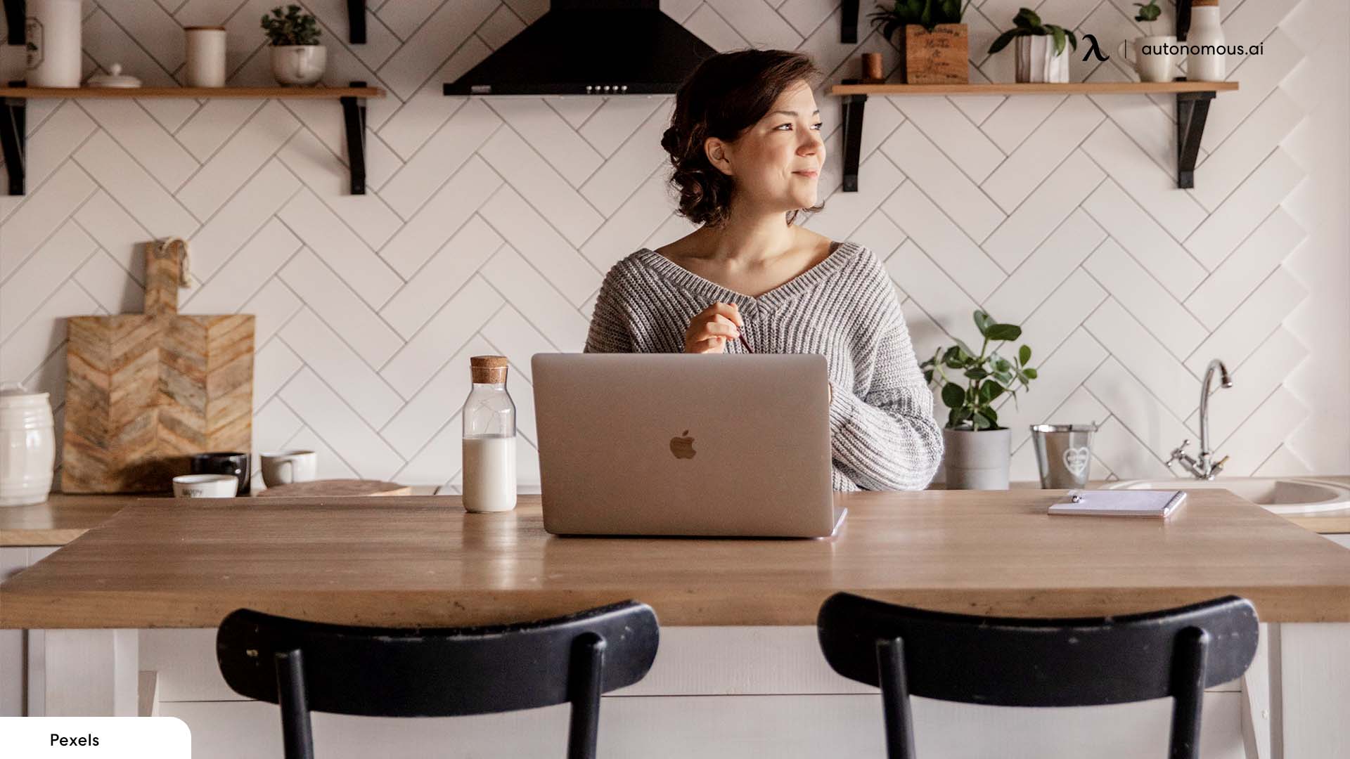 Make Your Dining Area a Creative Workspace