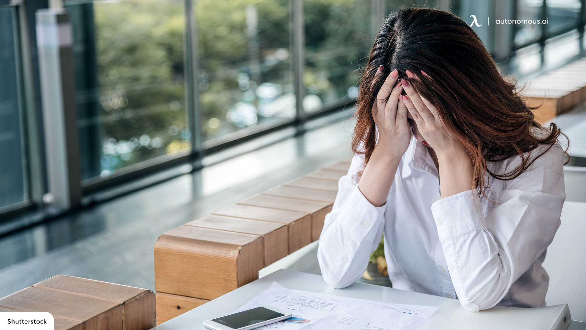 What Is Workplace Anxiety & Symptoms