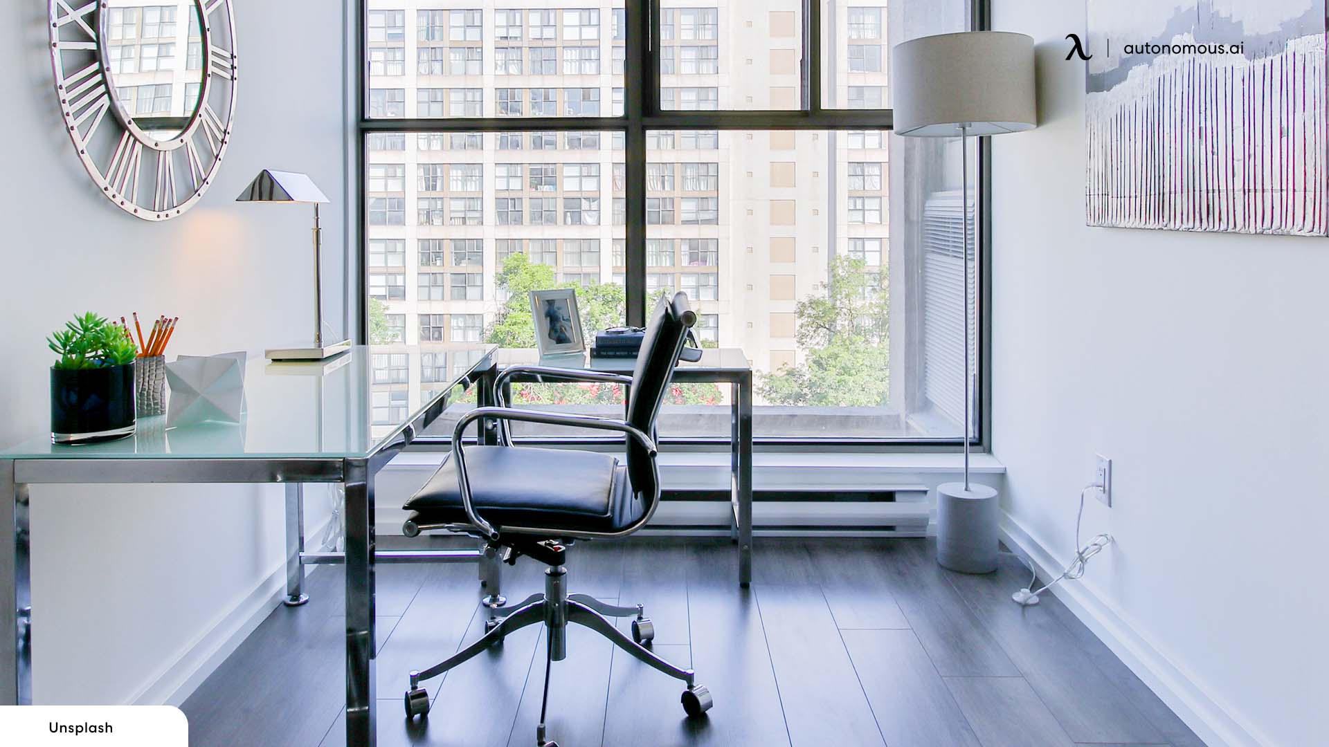 Get a Fancy Looking Office Desk with classy feminine office decor