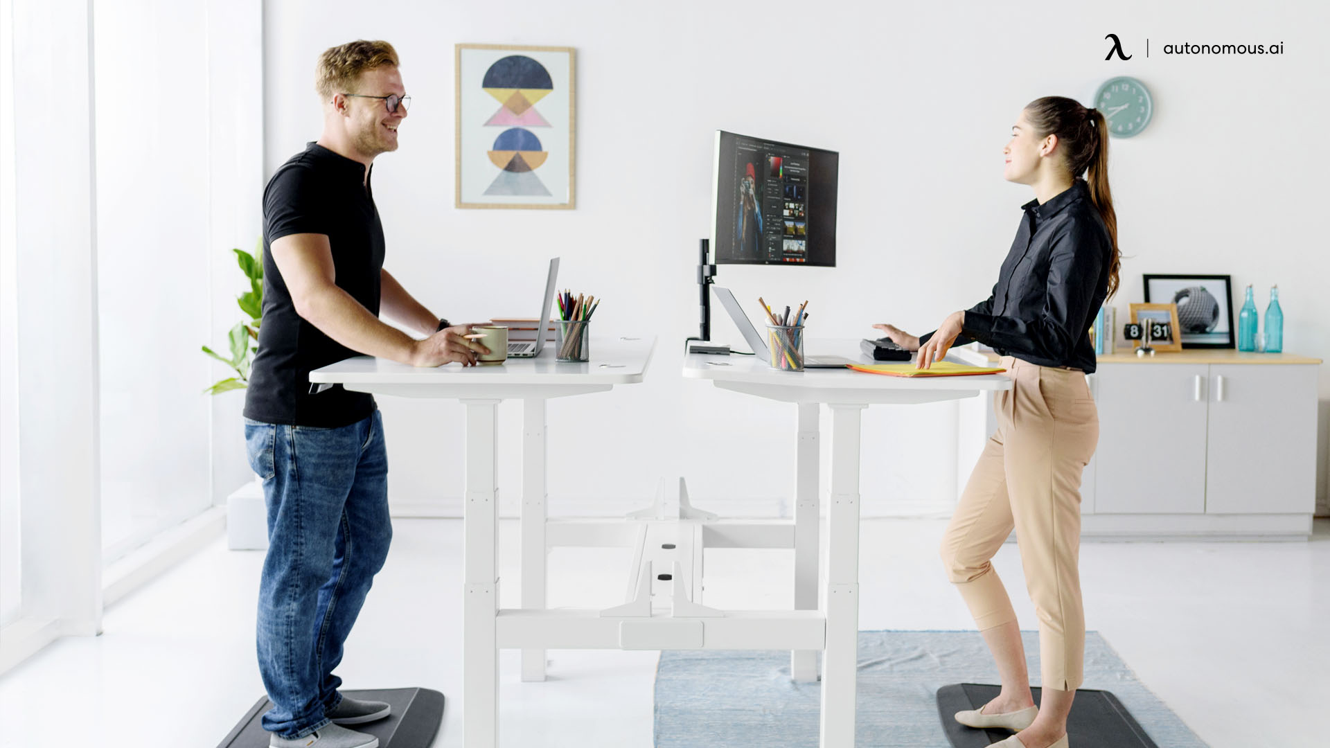 What is the Best Type of Adjustable Desk?