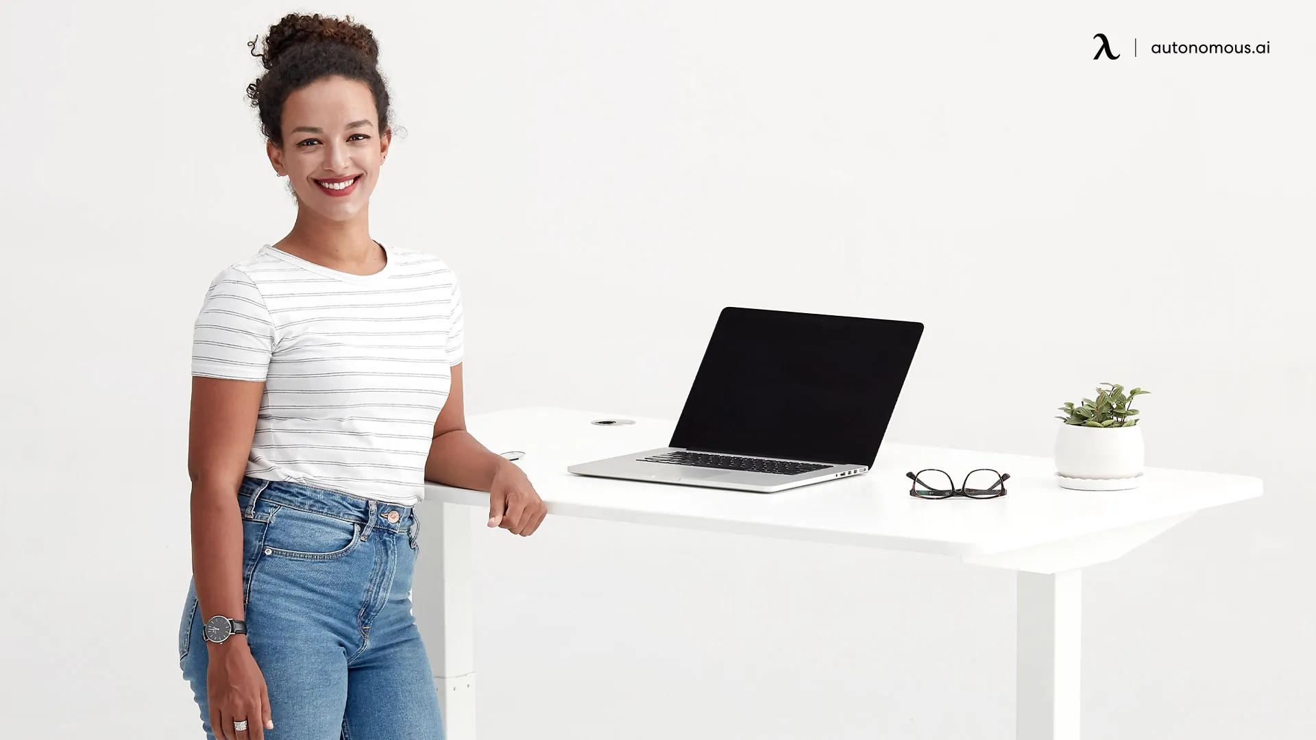 Why Standing Desks Are Beneficial