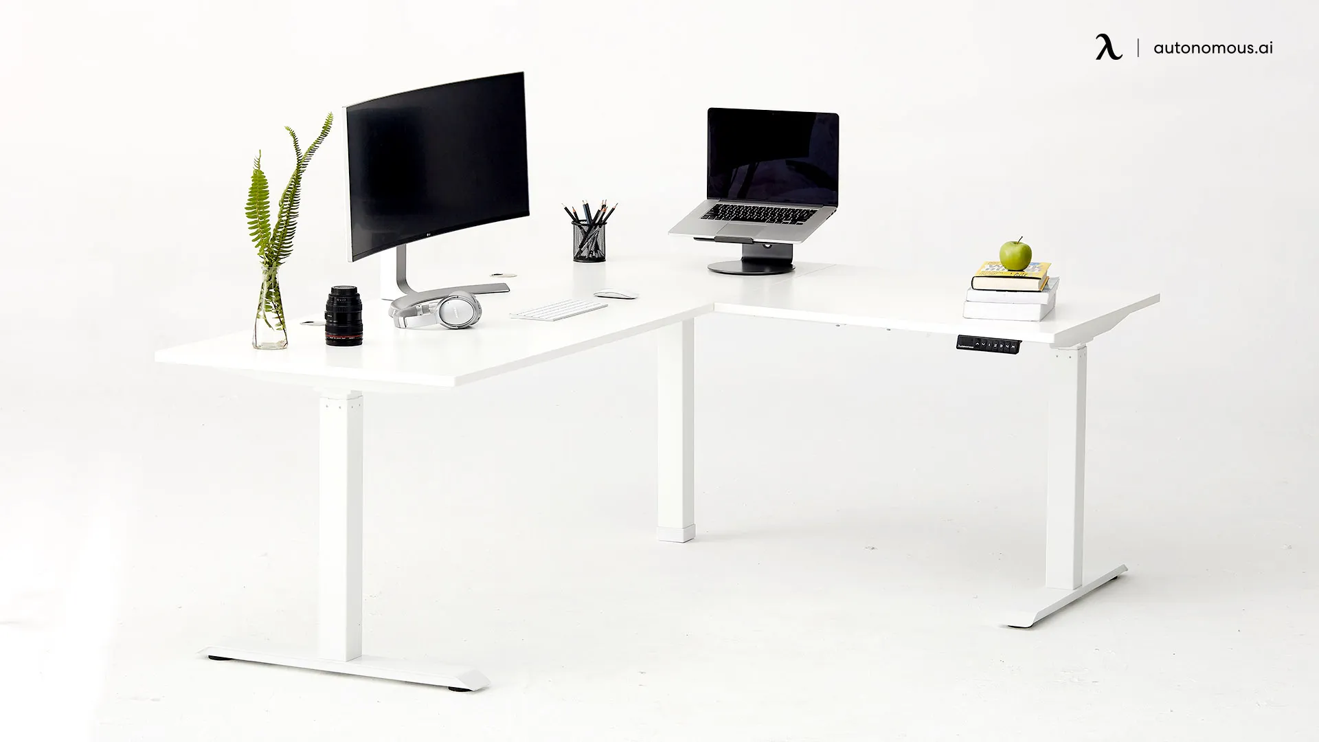 A Corner Desk hideaway desk ideas