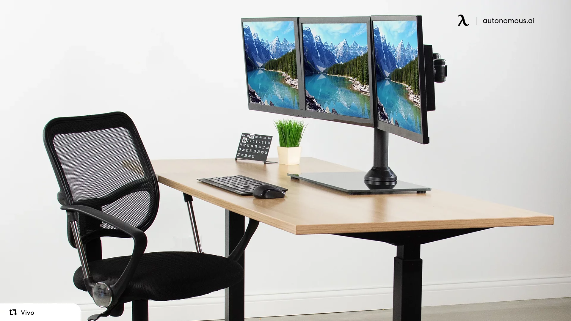 What Is the Best Way To Set Up Your 3 Monitor Stand?