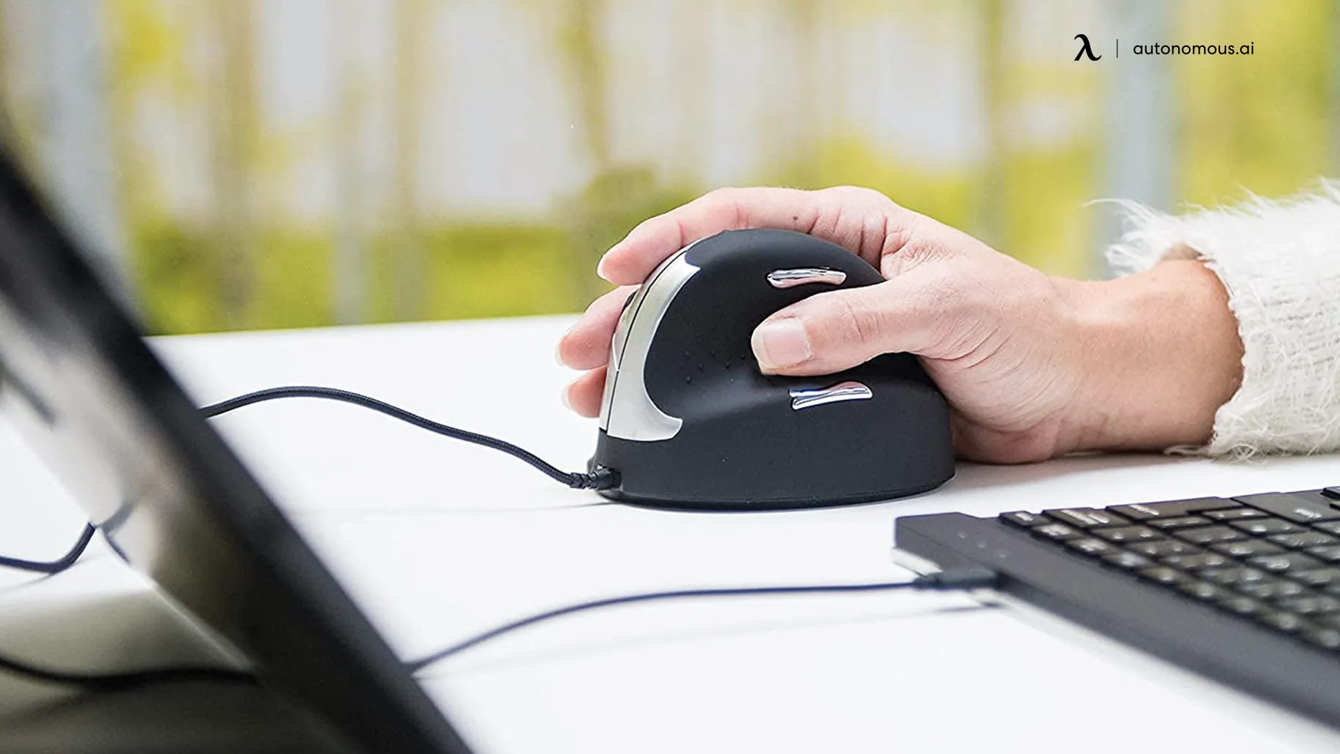 What is a Vertical Ergonomic Optical Mouse?