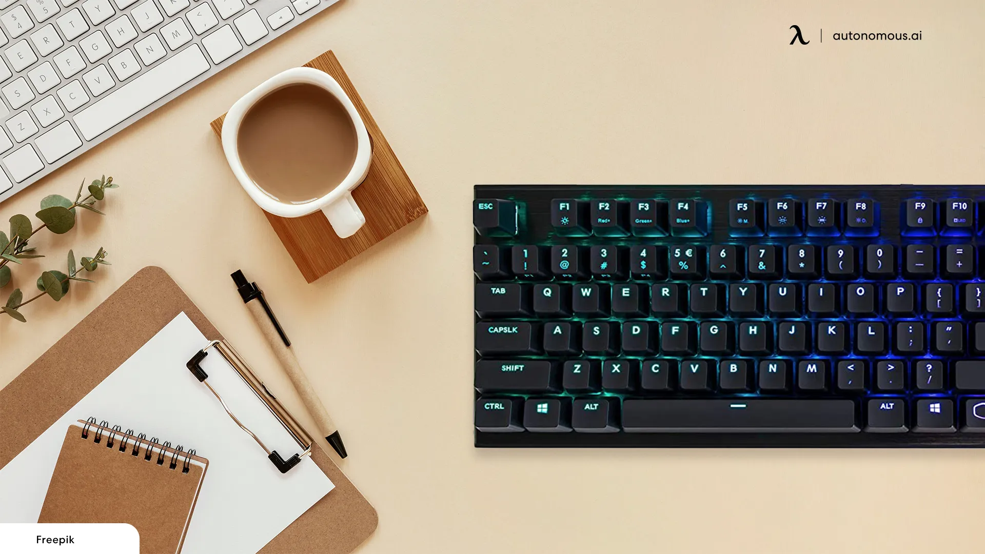 Difference Between Ergonomic Keyboards and Standard Keyboards