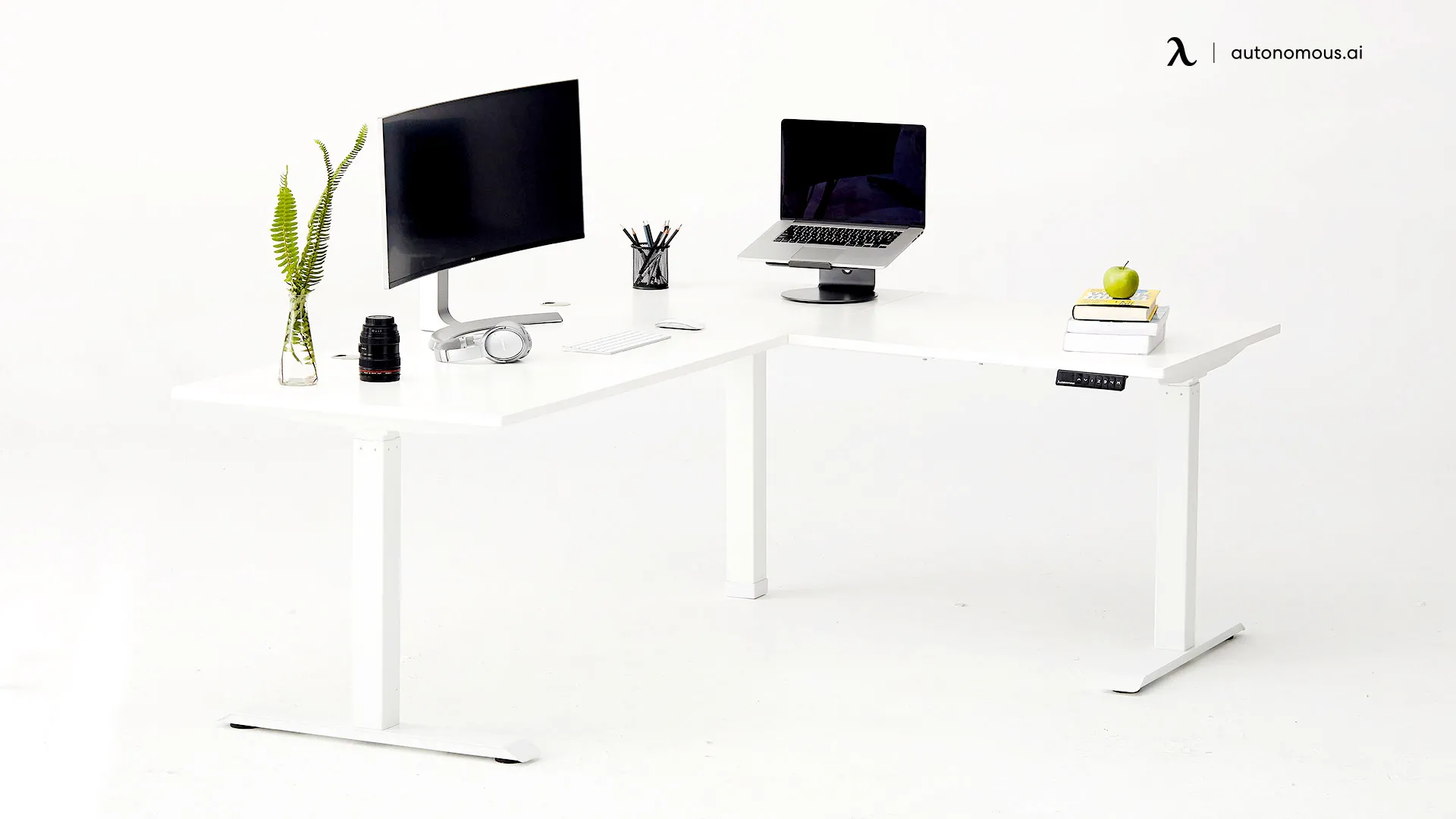 L-shaped Standing Desk - raising and lowering desk
