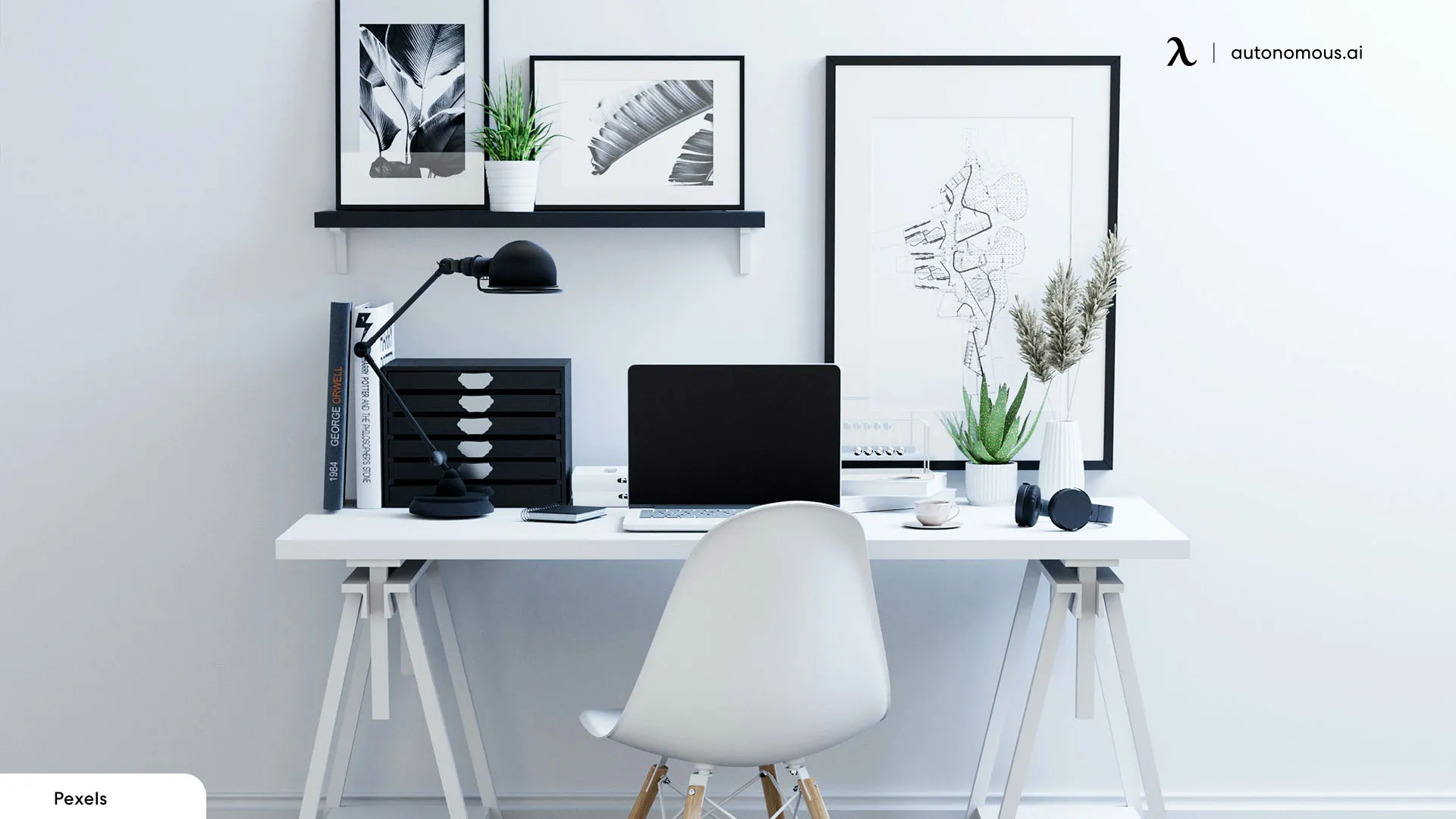 Choose Light-Colored Office Furniture